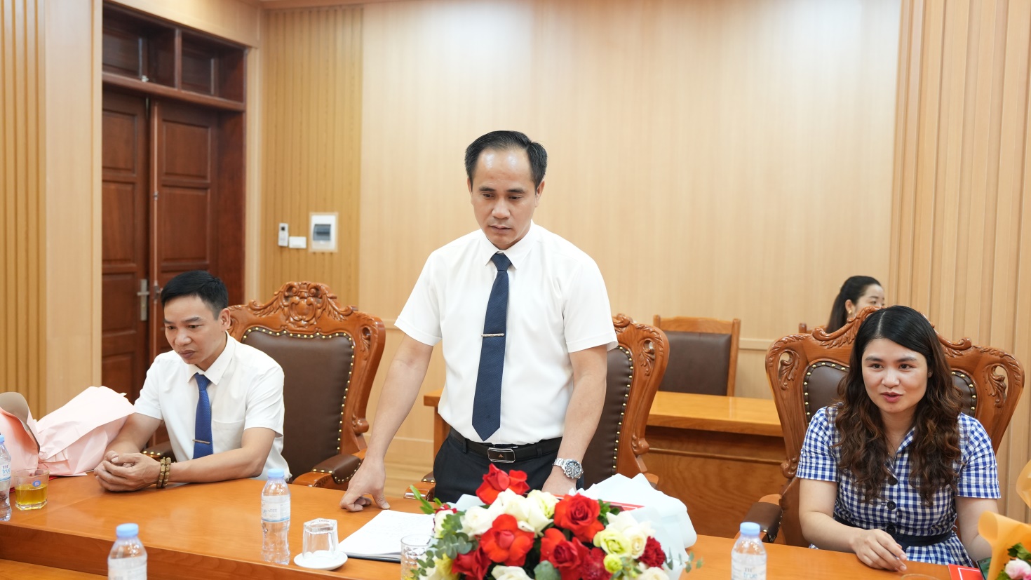 Ban Thường vụ Đảng uỷ xã An Khánh công bố Quyết định về công tác cán bộ- Ảnh 4.