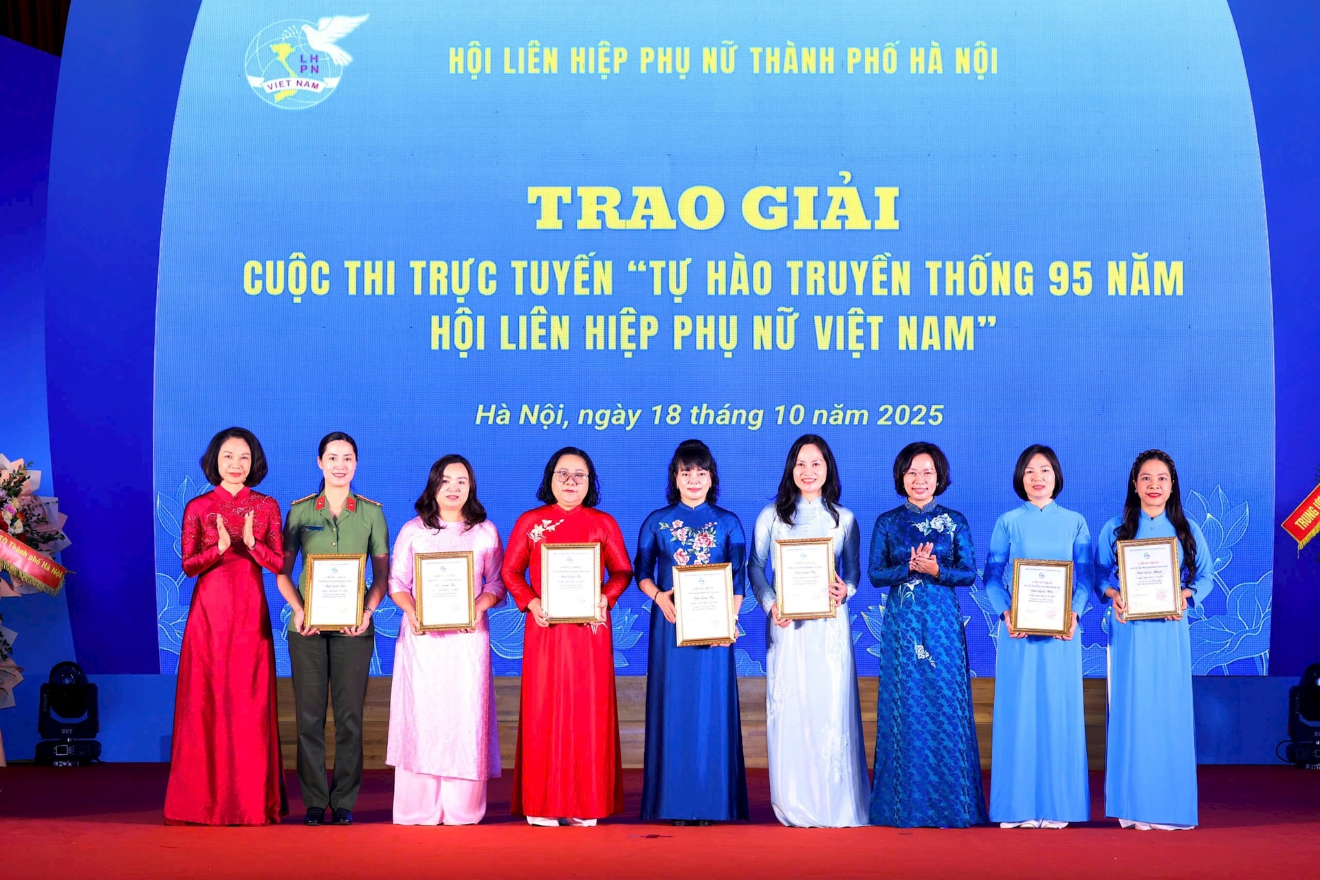 Hội Liên hiệp phụ nữ TP Hà Nội tiếp tục dẫn đầu trong các phong trào thi đua yêu nước- Ảnh 9.