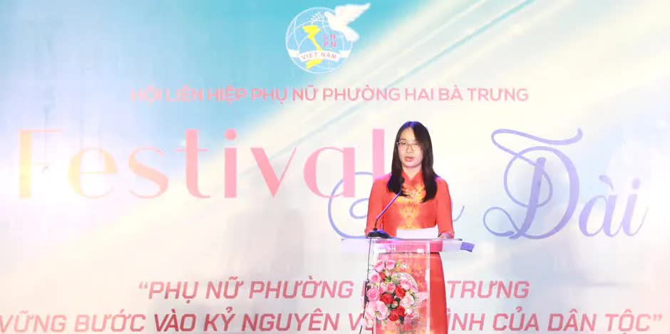 Festival áo dài “Phụ nữ phường Hai Bà Trưng vững bước vào kỷ nguyên vươn mình của dân tộc”- Ảnh 2.