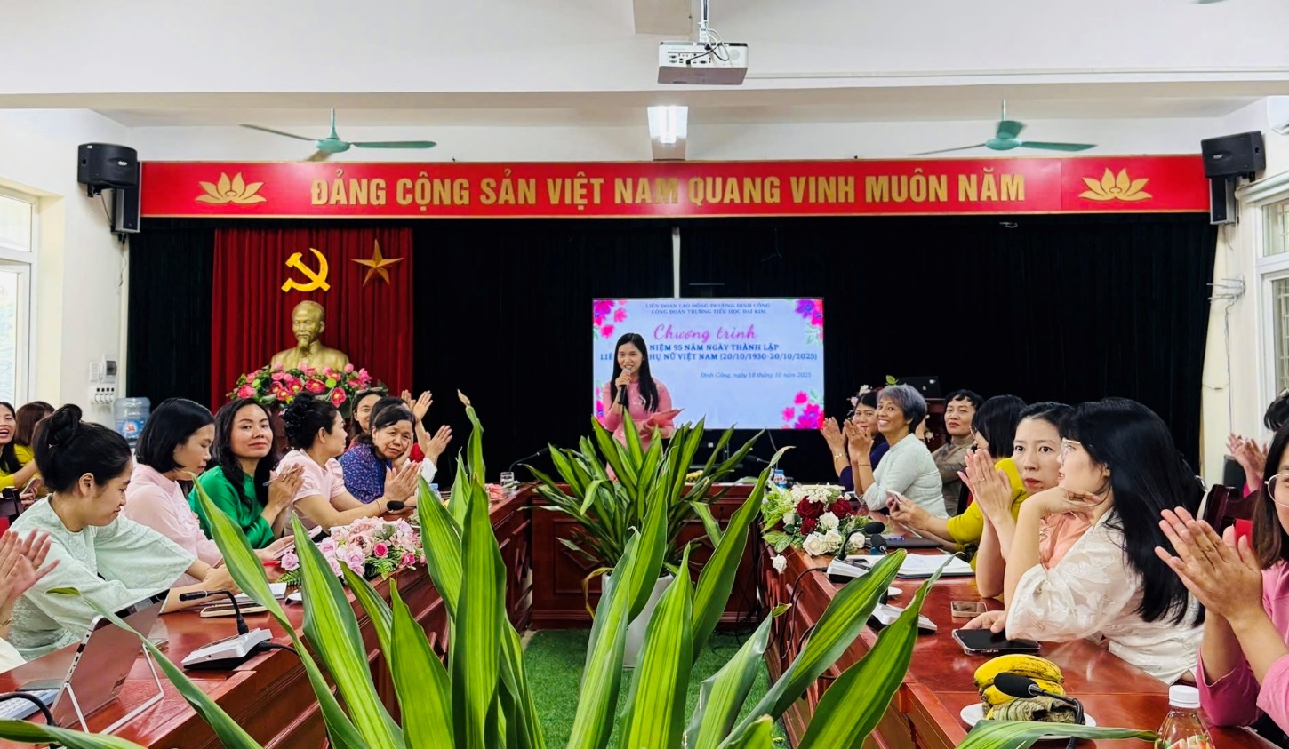 Công đoàn trường Tiểu học Đại Kim tổ chức kỷ niệm 95 năm ngày thành lập Hội Liên hiệp Phụ nữ Việt Nam (20/10/1930 - 20/10/2025)- Ảnh 1.
