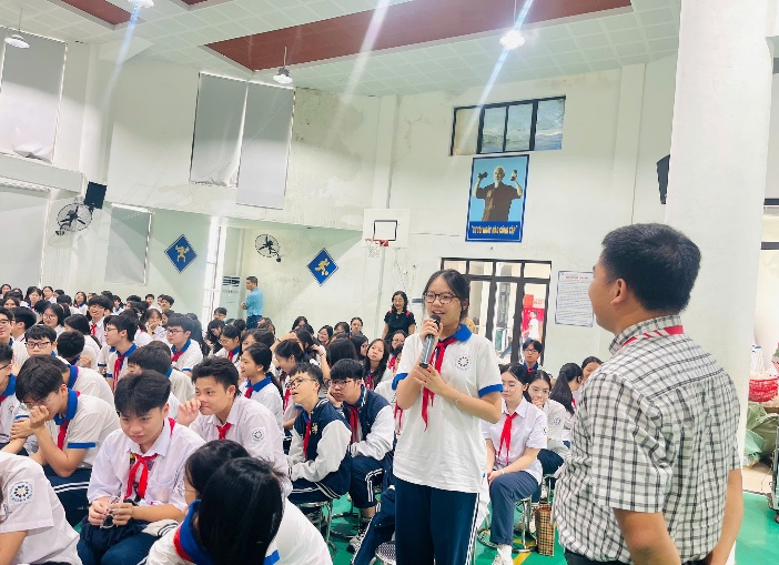 CHƯƠNG TRÌNH HƯỚNG NGHIỆP CHO HỌC SINH KHỐI 9: ĐỊNH HƯỚNG TƯƠNG LAI, ƯƠM MẦM ƯỚC MƠ- Ảnh 1.