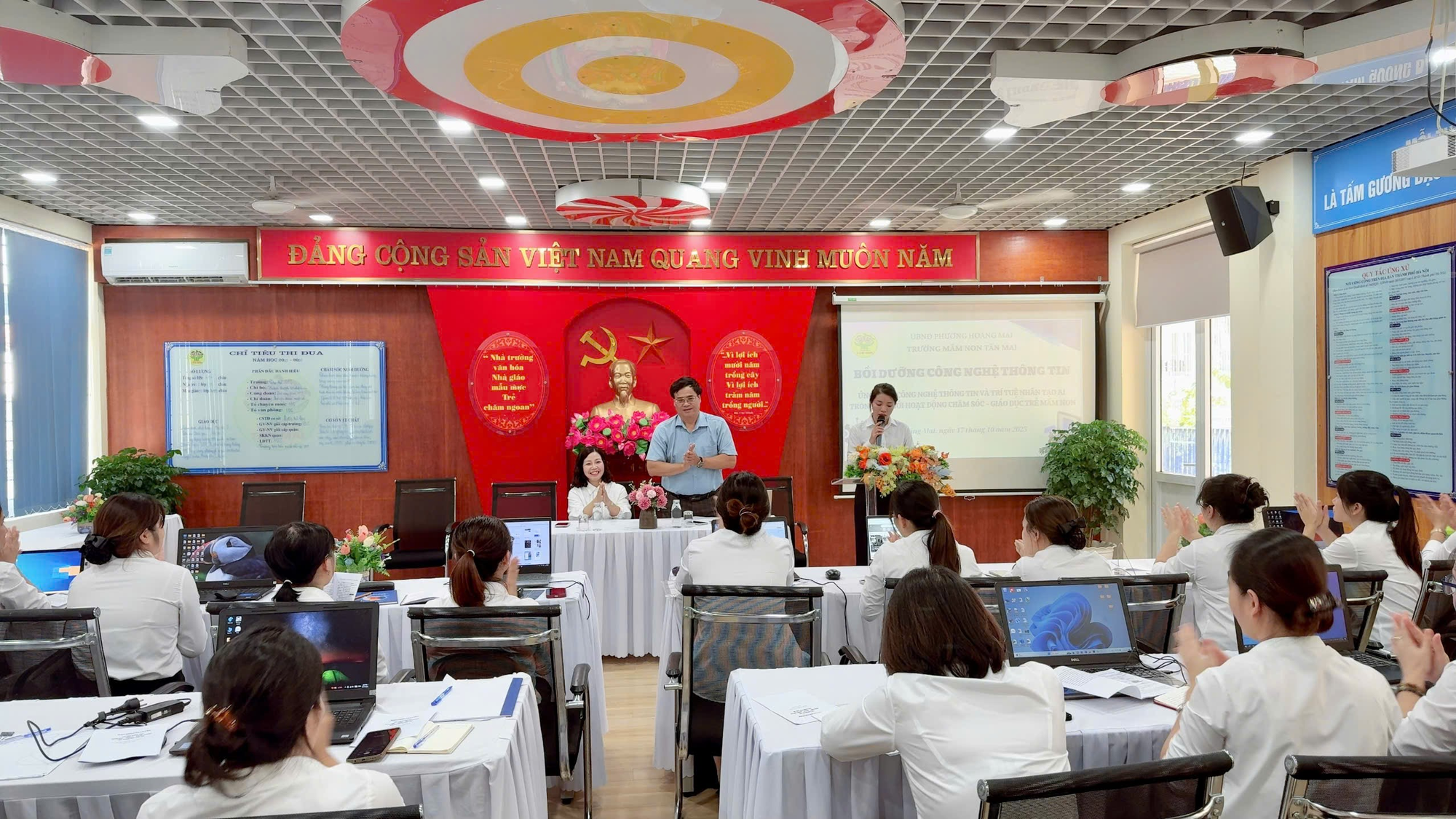 TRƯỜNG MẦM NON TÂN MAI TỔ CHỨC BỒI DƯỠNG CÔNG NGHỆ THÔNG TIN CHO CÁN BỘ, GIÁO VIÊN, NHÂN VIÊN- Ảnh 1.