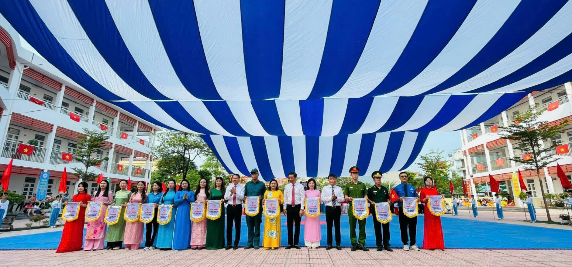 TRƯỜNG THCS YÊN SỞ THAM GIA LỄ KHAI MẠC ĐẠI HỘI THỂ DỤC THỂ THAO PHƯỜNG HOÀNG MAI LẦN THỨ NHẤT NĂM 2025- Ảnh 4.