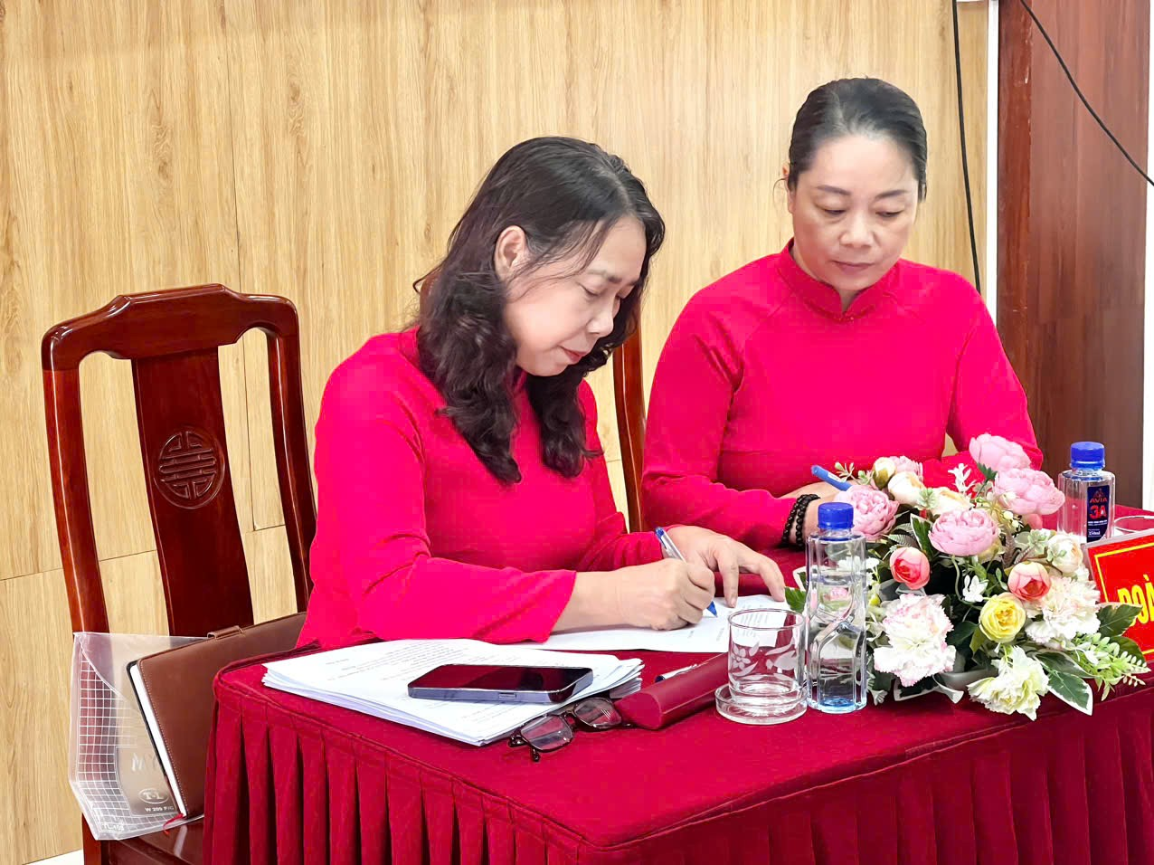 Trường Tiểu học Yên Sở tổ chức thành công Hội nghị cán bộ, viên chức năm học 2025 - 2026- Ảnh 4.