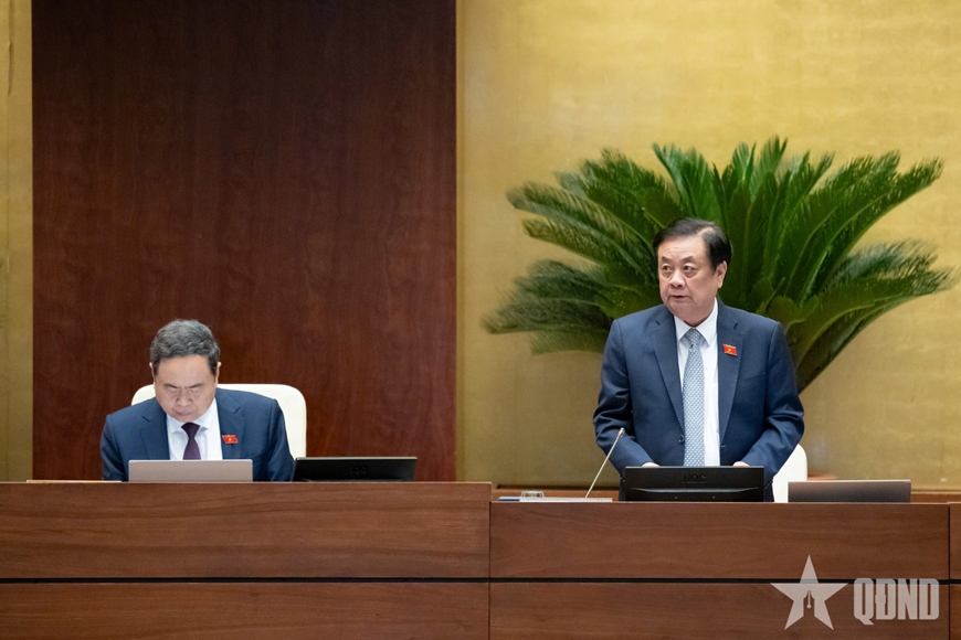 Kỳ họp thứ mười, Quốc hội khóa XV: Đề xuất hiệu trưởng có quyền cấp bằng tốt nghiệp trung học phổ thông- Ảnh 1.
