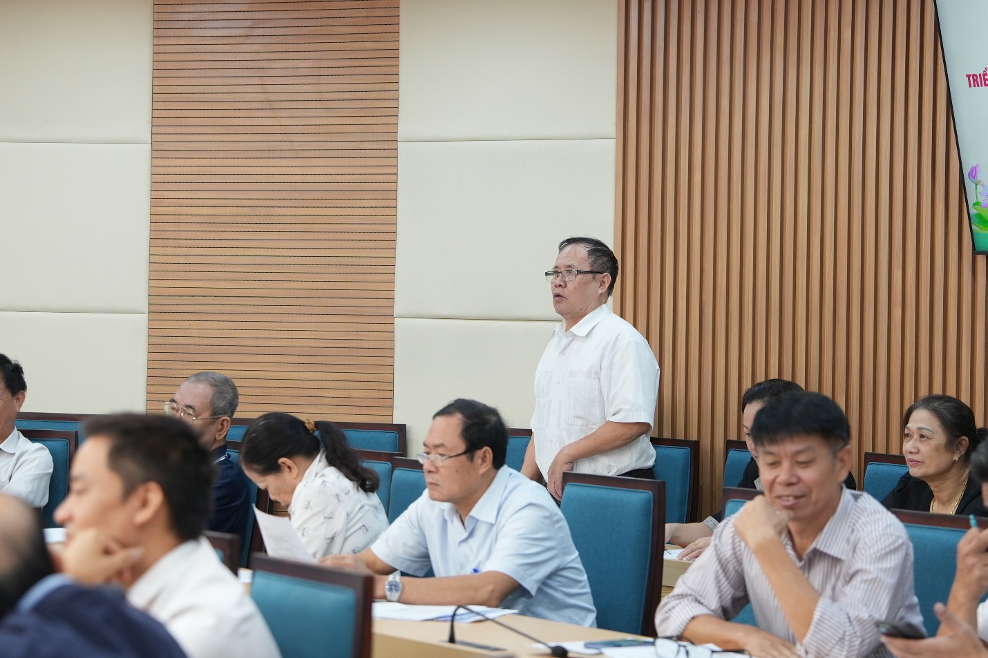 UBND xã Gia Lâm triển khai kế hoạch bình xét, công nhận danh hiệu gia đình văn hóa, thôn, tổ dân phố văn hóa năm 2025- Ảnh 2.