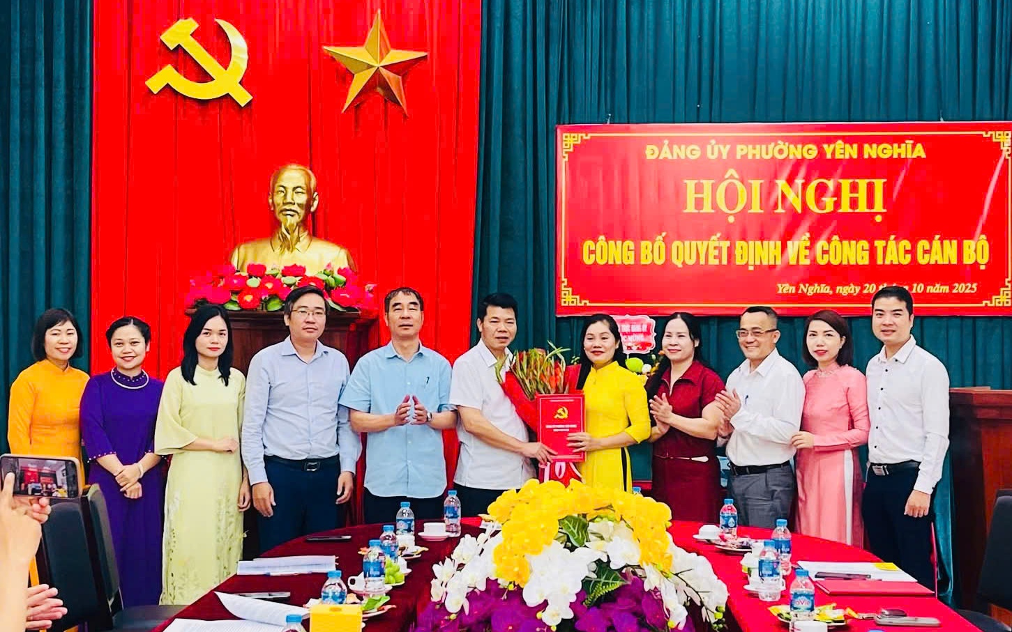 ĐẢNG UỶ PHƯỜNG YÊN NGHĨA TỔ CHỨC HỘI NGHỊ CÔNG BỐ QUYẾT ĐỊNH VỀ CÔNG TÁC CÁN BỘ