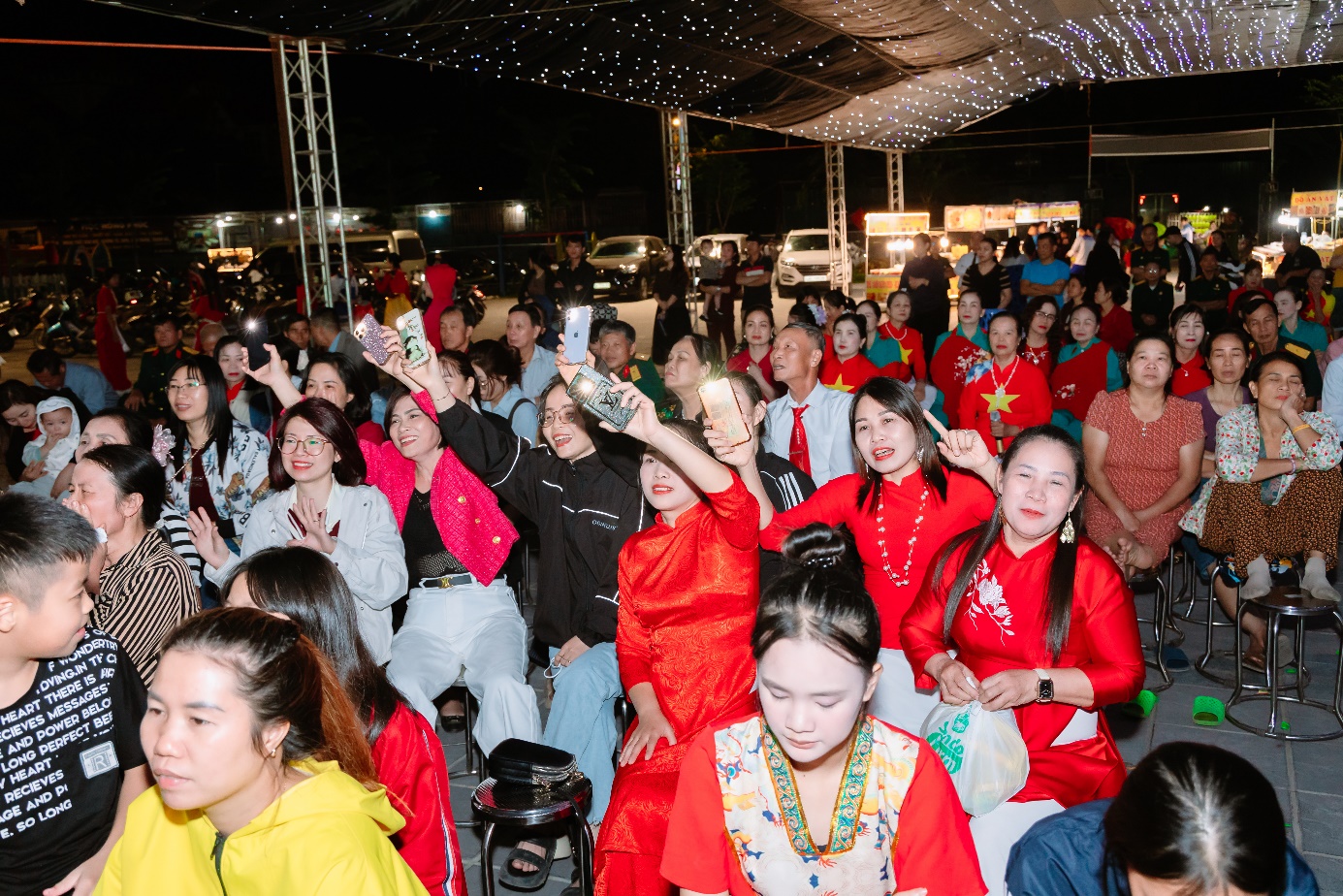 UỶ BAN MẶT TRẬN TỔ QUỐC VIỆT NAM XÃ VĨNH THANH TỔ CHỨC CHƯƠNG TRÌNH HỘI THI VĂN NGHỆ VỚI CHỦ ĐỀ: “VĨNH THANH- BÀI CA ĐOÀN KẾT”.- Ảnh 5.