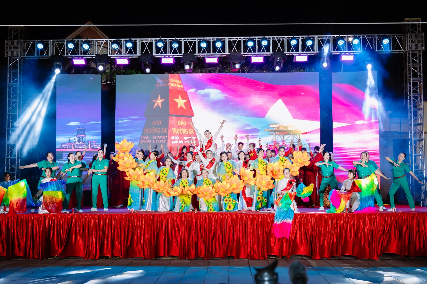 UỶ BAN MẶT TRẬN TỔ QUỐC VIỆT NAM XÃ VĨNH THANH TỔ CHỨC CHƯƠNG TRÌNH HỘI THI VĂN NGHỆ VỚI CHỦ ĐỀ: “VĨNH THANH- BÀI CA ĐOÀN KẾT”.- Ảnh 8.