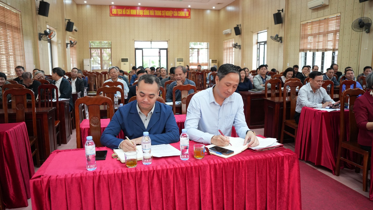 HỘI NGHỊ TRIỂN KHAI KẾ HOẠCH TỔ CHỨC "NGÀY HỘI ĐẠI ĐOÀN KẾT DÂN TỘC" VÀ HỘI NGHỊ TIẾP XÚC, ĐỐI THOẠI GIỮA NGƯỜI ĐỨNG ĐẦU CẤP ỦY, CHÍNH QUYỀN VỚI MTTQ, CÁC TỔ CHỨC VÀ NHÂN DÂN- Ảnh 1.