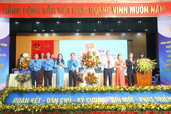 Đại hội Công đoàn phường Xuân Phương lần thứ I:
Khẳng định chỗ dựa tin cậy của người lao động- Ảnh 3.