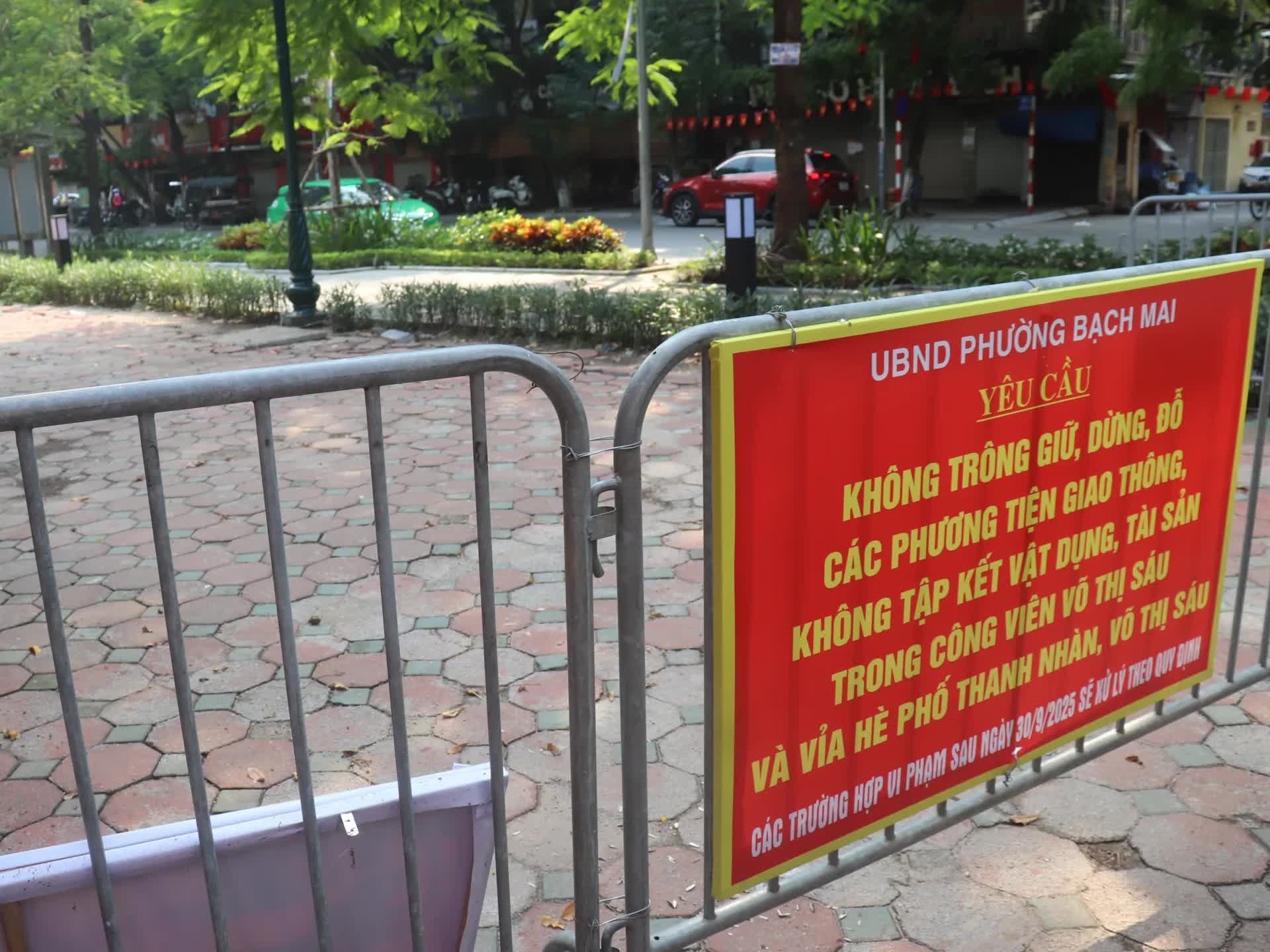 Phường Bạch Mai nỗ lực đưa Công viên Võ Thị Sáu trở nên sạch đẹp, phục vụ người dân- Ảnh 6.