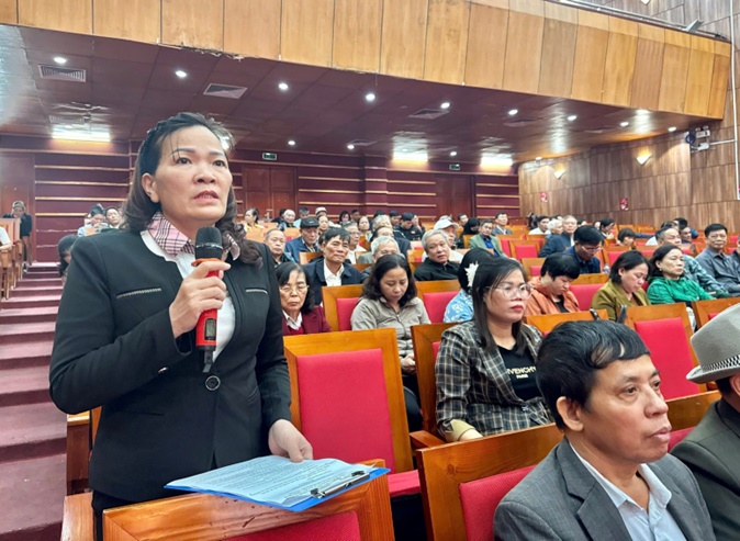 Hoài Đức tổ chức Hội nghị tiếp xúc, đối thoại trực tiếp giữa người đứng đầu cấp ủy, chính quyền với MTTQ, các tổ chức chính trị - xã hội và Nhân dân trên địa bàn xã năm 2025.- Ảnh 8.