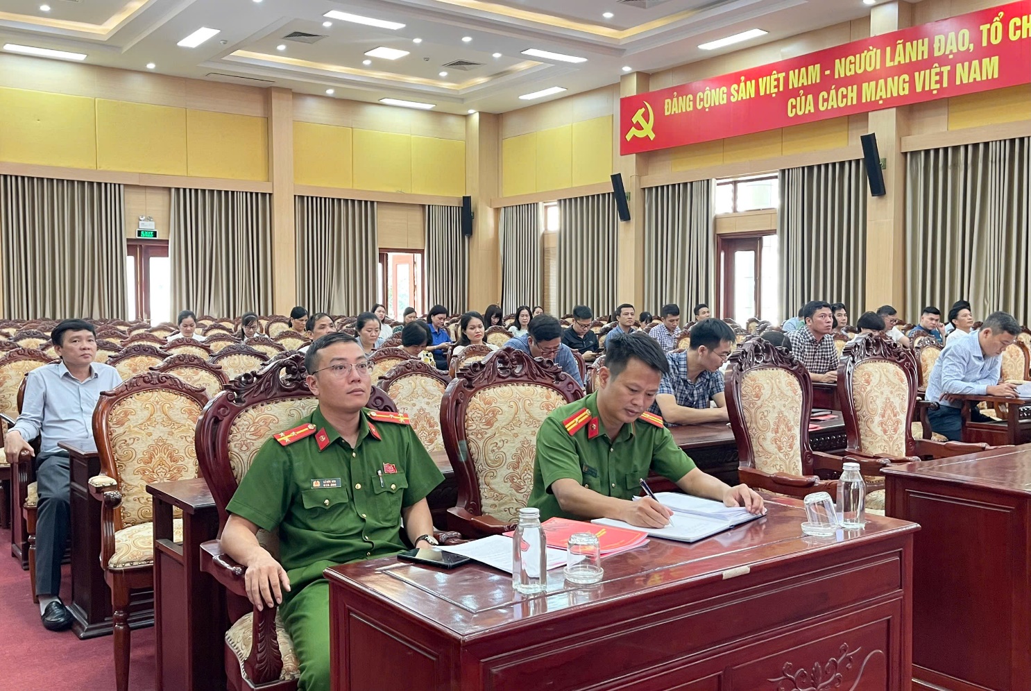 UBND xã Hoài Đức tổ chức tập huấn công tác quản lý, kiểm tra về PCCC va CNCH năm 2025- Ảnh 2.