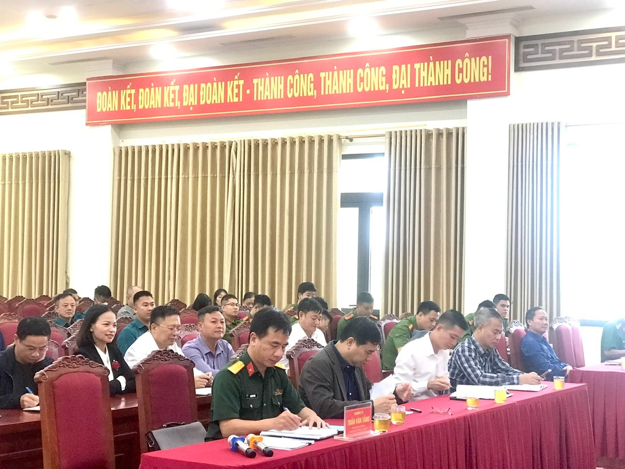 Hội đồng nghĩa vụ quân sự xã Vĩnh Thanh tổ chức hội nghị triển khai kế hoạch tuyển chọn, gọi công dân nhập ngũ và thực hiện nghĩa vụ công an nhân dân năm 2026.- Ảnh 1.