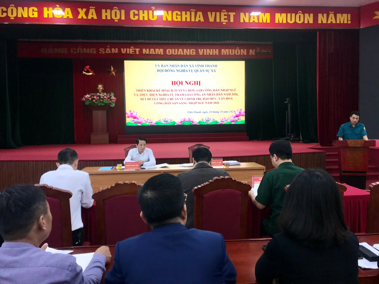 Hội đồng nghĩa vụ quân sự xã Vĩnh Thanh tổ chức hội nghị triển khai kế hoạch tuyển chọn, gọi công dân nhập ngũ và thực hiện nghĩa vụ công an nhân dân năm 2026.- Ảnh 2.