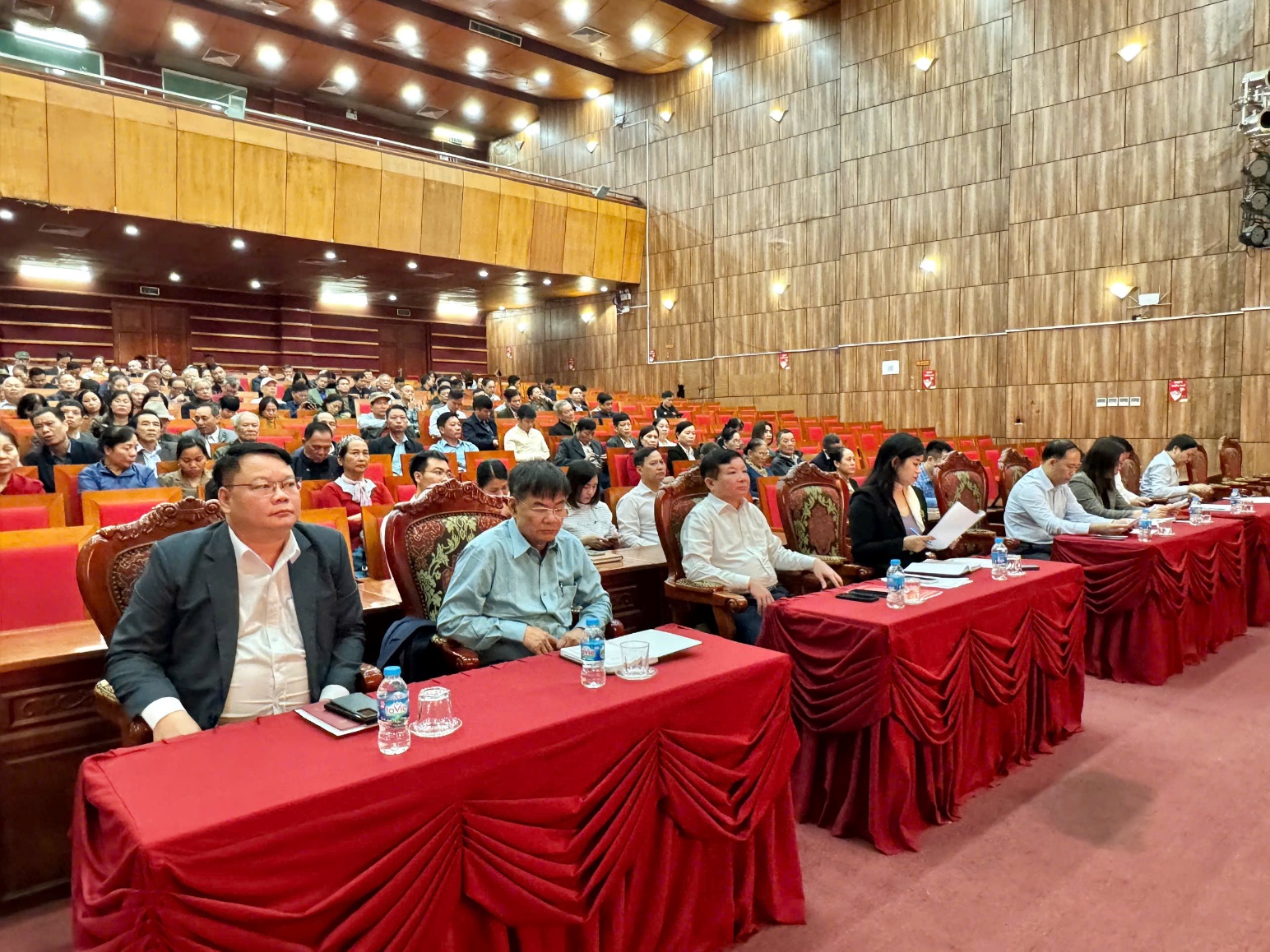 Hoài Đức tổ chức Hội nghị tiếp xúc, đối thoại trực tiếp giữa người đứng đầu cấp ủy, chính quyền với MTTQ, các tổ chức chính trị - xã hội và Nhân dân trên địa bàn xã năm 2025.- Ảnh 2.