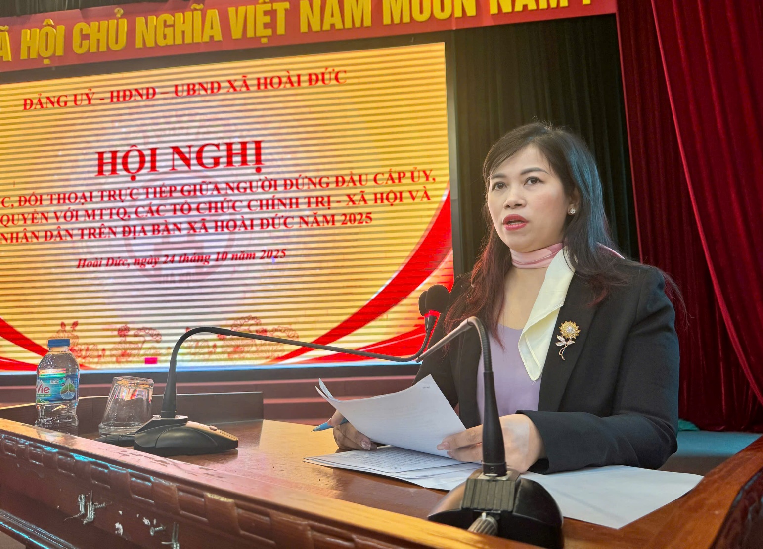 Hoài Đức tổ chức Hội nghị tiếp xúc, đối thoại trực tiếp giữa người đứng đầu cấp ủy, chính quyền với MTTQ, các tổ chức chính trị - xã hội và Nhân dân trên địa bàn xã năm 2025.- Ảnh 4.