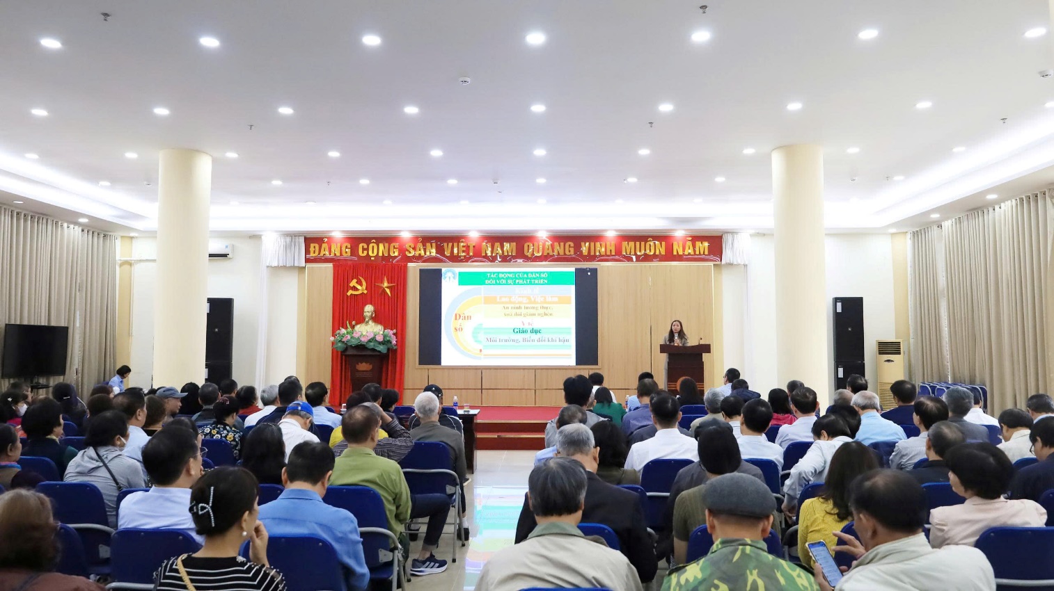 E:\Năm 2025\Nga\Hội nghị công tác dân số\1.1.jpg