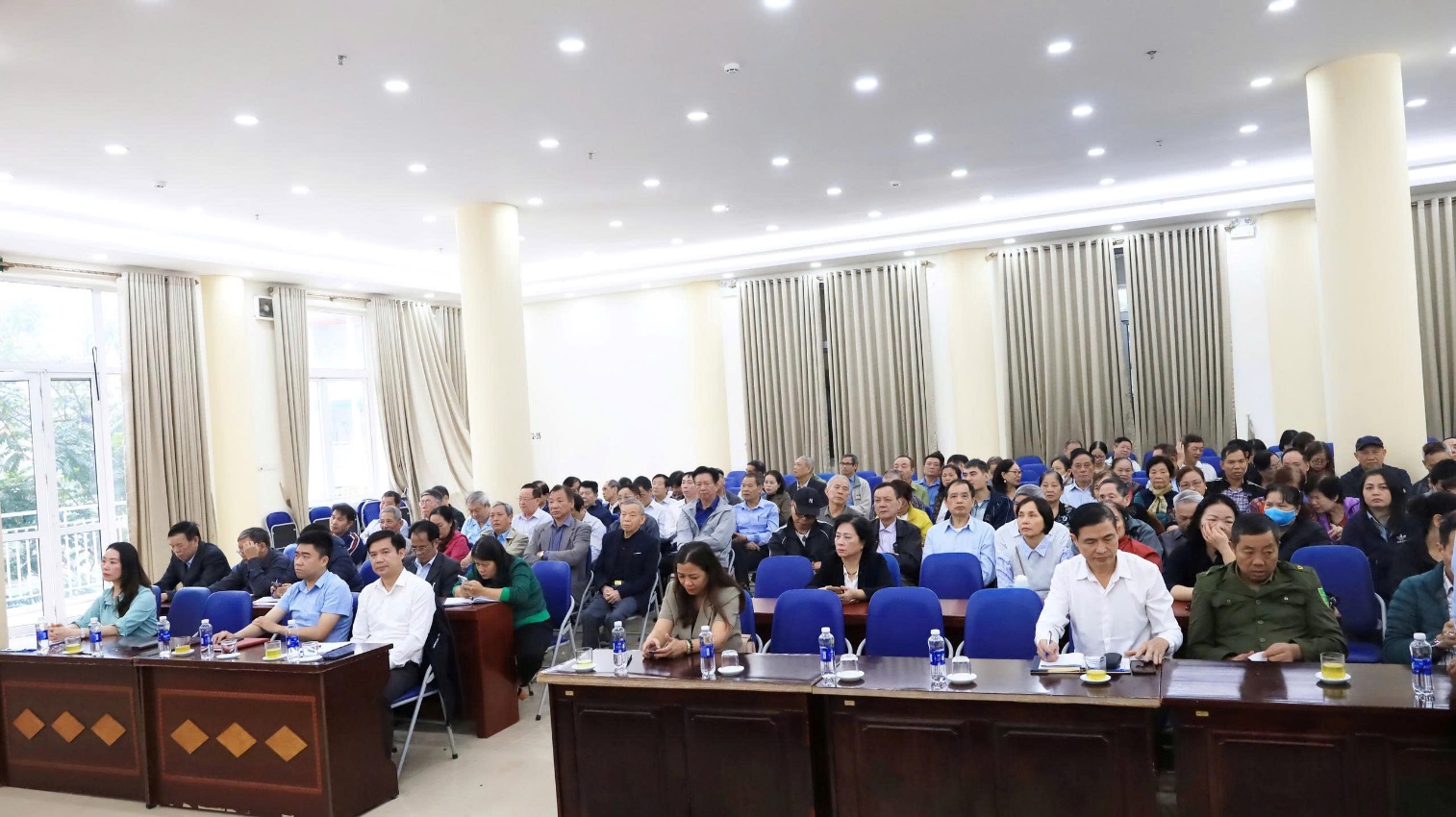 E:\Năm 2025\Nga\Hội nghị công tác dân số\Thảo luận.jpg