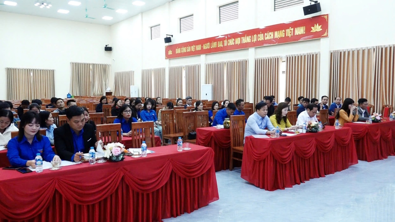 Đoàn Thanh niên xã Hồng Sơn Công bố quyết định thành lập Hội đồng đội và tổ chức Hội nghị lần thứ Nhất Ban chấp hành Đoàn xã nhiệm kỳ 2025-2030- Ảnh 1.