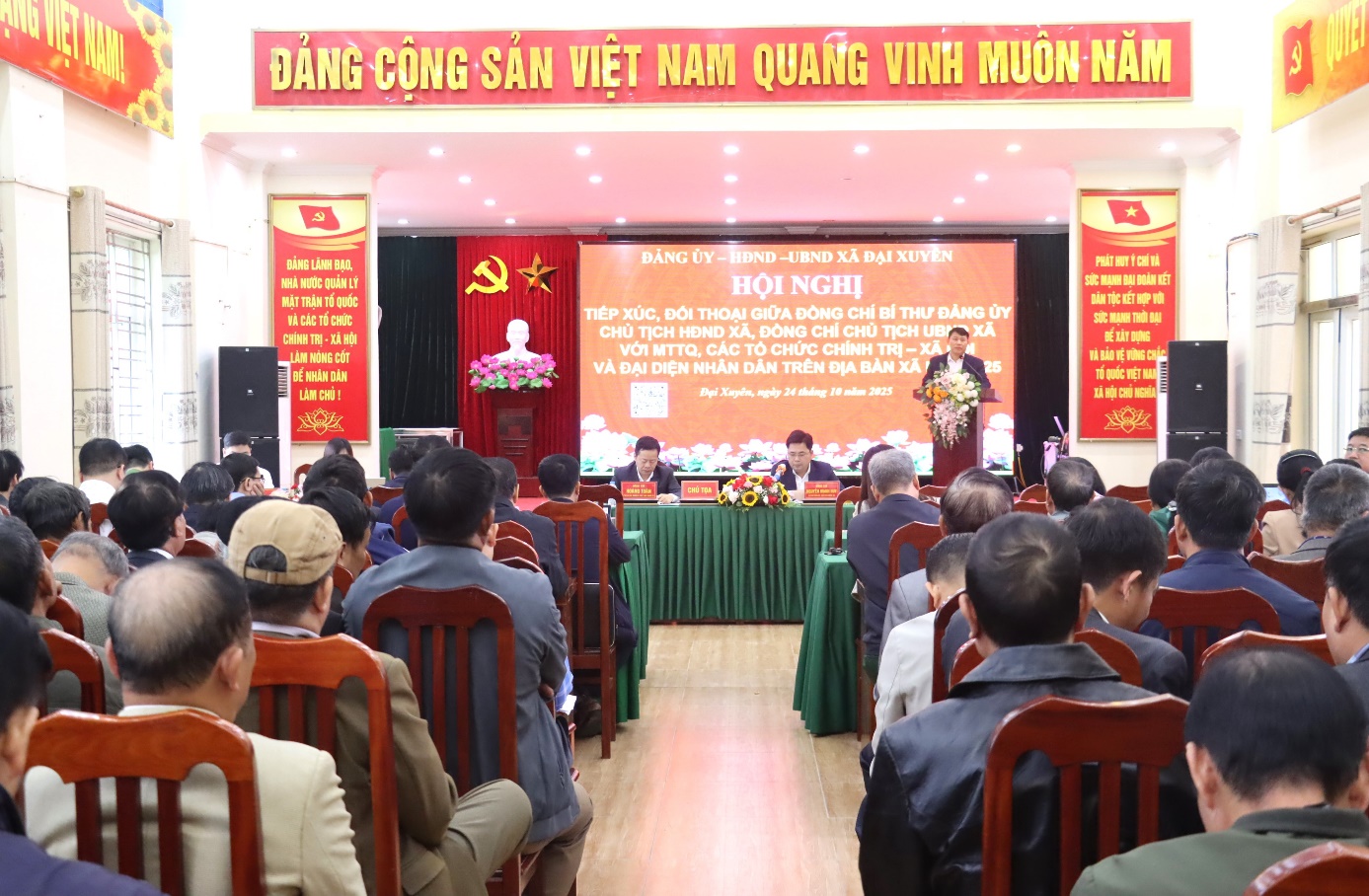 Xã Đại Xuyên tổ chức hội nghị tiếp xúc, đối thoại giữa người đứng đầu Cấp ủy, Chính quyền với Nhân dân  năm 2025- Ảnh 3.