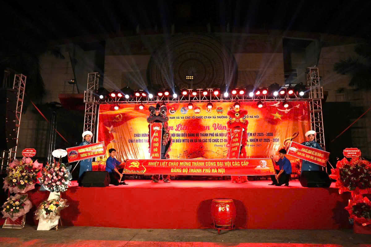 Đêm liên hoan văn nghệ chào mừng thành công Đại hội Đảng bộ Thành phố Hà Nội nhiệm kỳ 2025 – 2030. Đêm liên hoan văn nghệ chào mừng thành công Đại hội Đảng bộ Thành phố Hà Nội nhiệm kỳ 2025 – 2030.