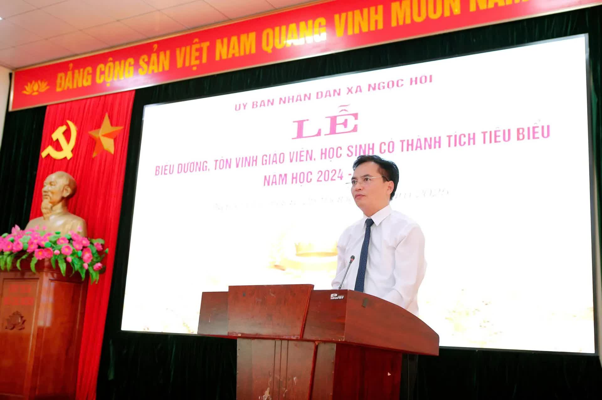 Xã Ngọc Hồi: Tuyên dương, khen thưởng 85 tập thể, cá nhân có thành tích xuất sắc trong năm học 2024 - 2025- Ảnh 2.