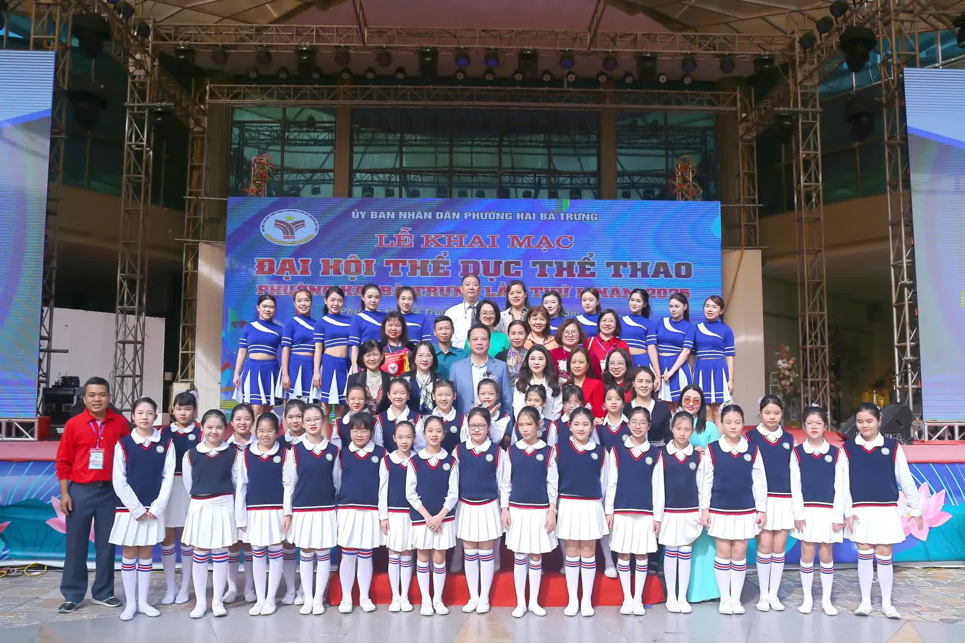 Hàng trăm vận động viên tham gia tranh tài tại Đại hội Thể dục Thể thao phường Hai Bà Trưng- Ảnh 4.