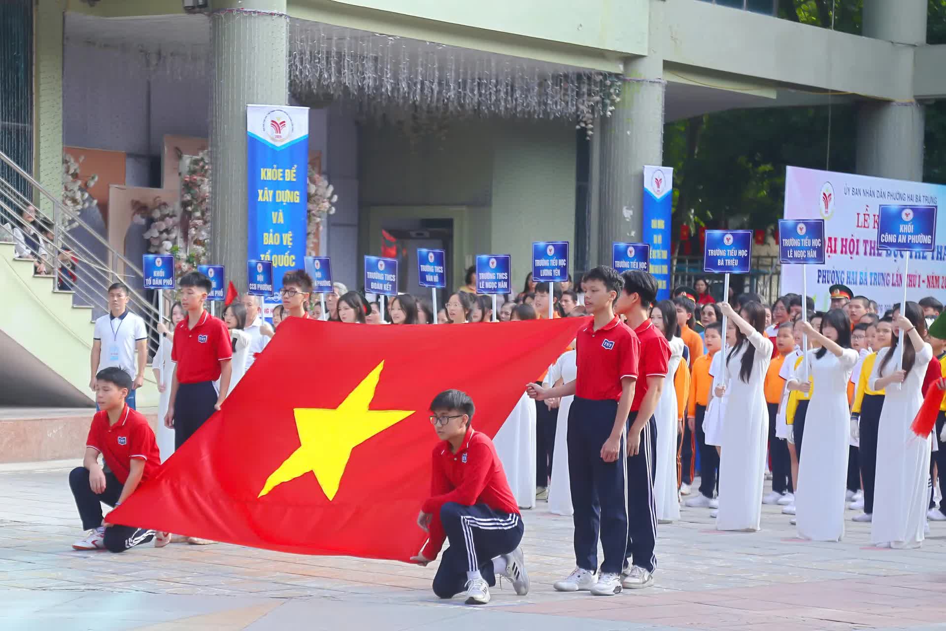 Hàng trăm vận động viên tham gia tranh tài tại Đại hội Thể dục Thể thao phường Hai Bà Trưng- Ảnh 10.