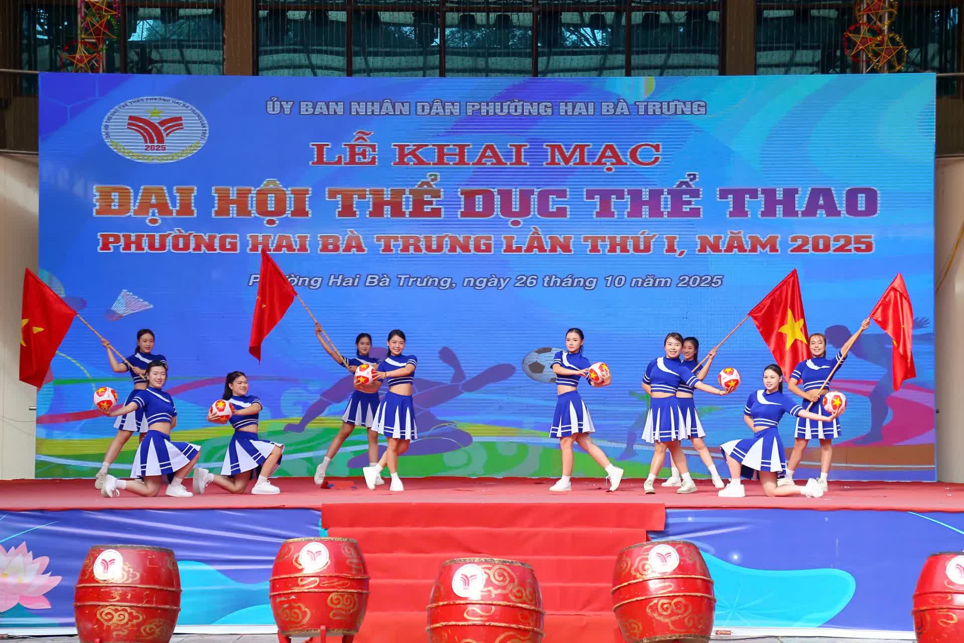 Hàng trăm vận động viên tham gia tranh tài tại Đại hội Thể dục Thể thao phường Hai Bà Trưng- Ảnh 6.