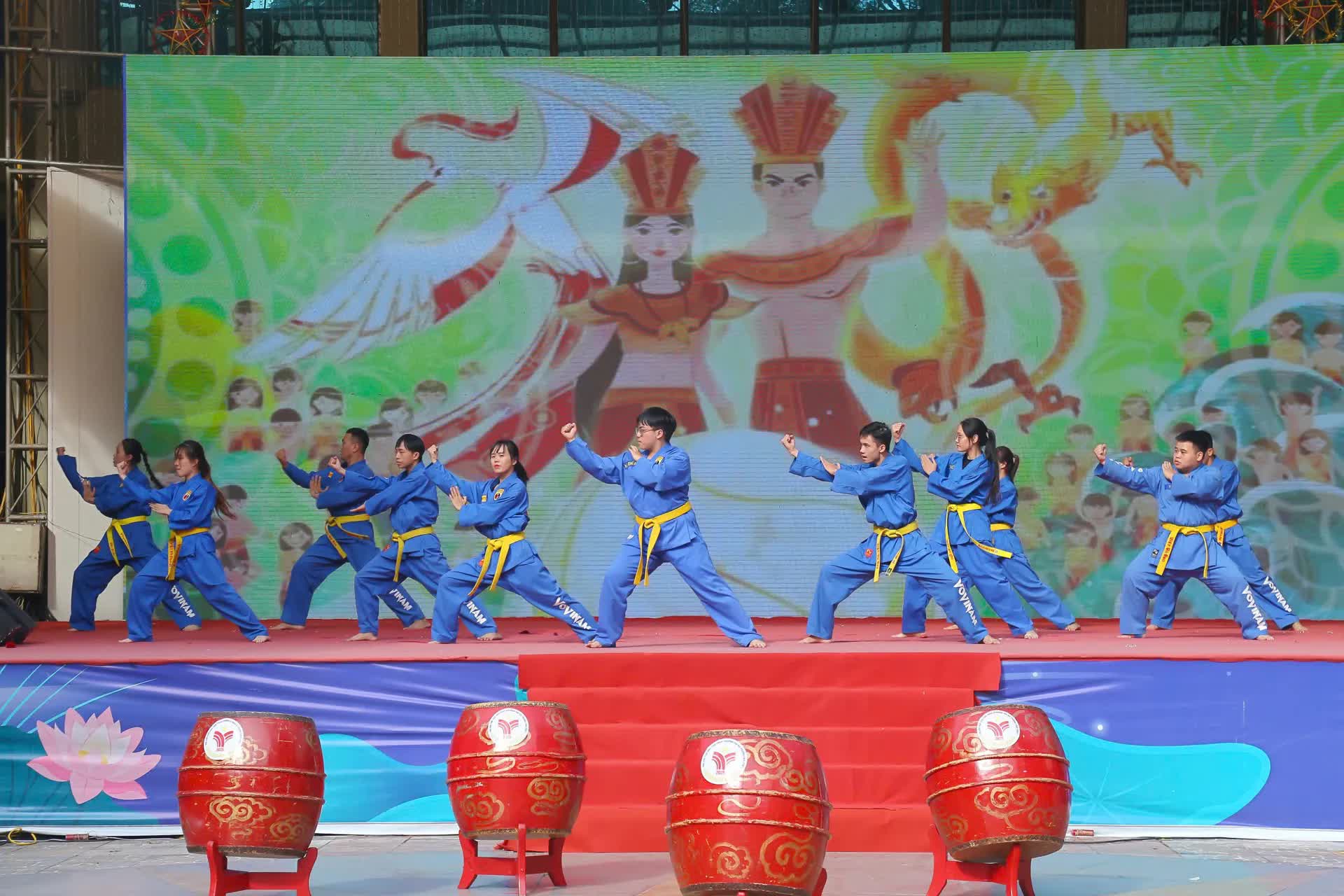 Hàng trăm vận động viên tham gia tranh tài tại Đại hội Thể dục Thể thao phường Hai Bà Trưng- Ảnh 7.