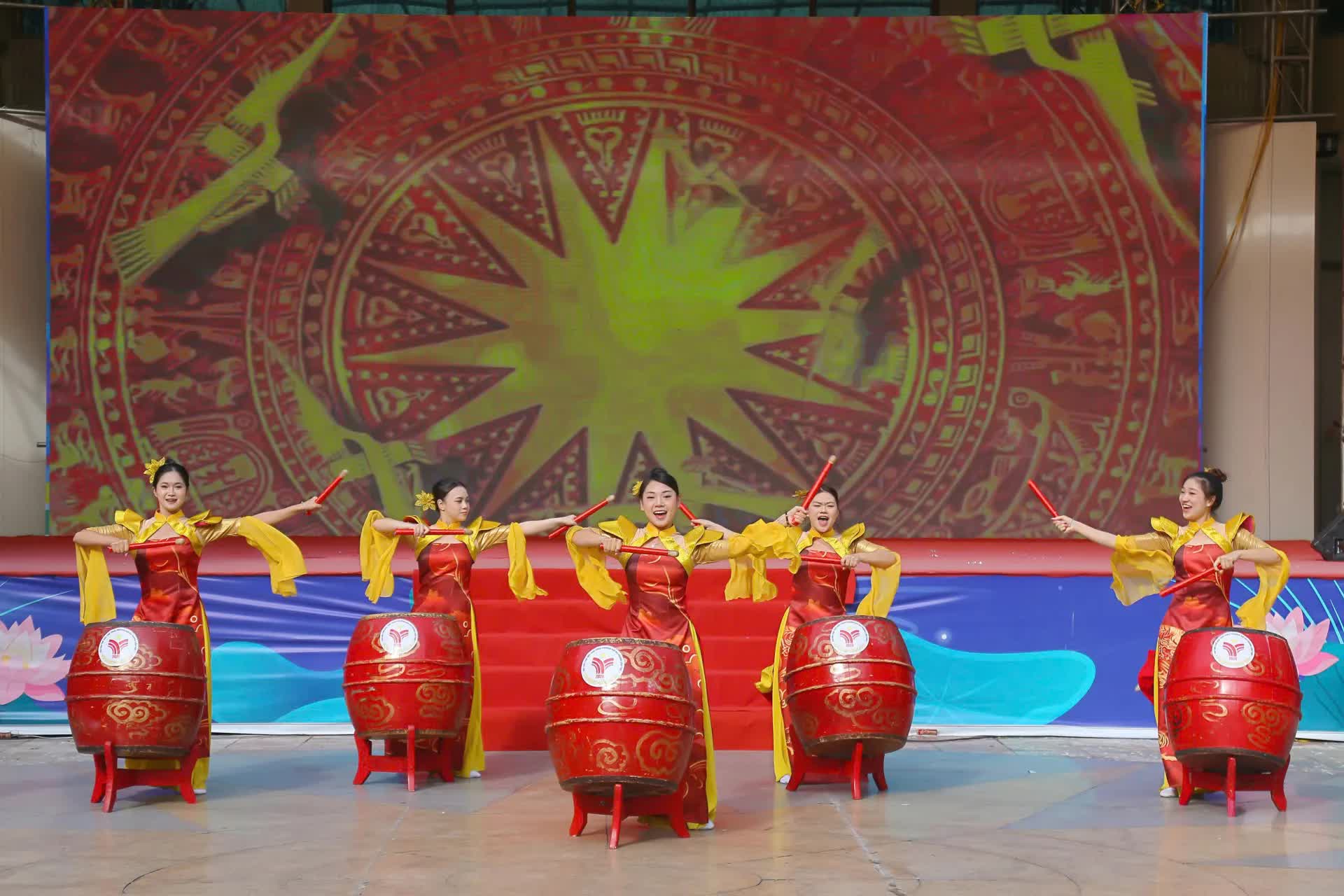 Hàng trăm vận động viên tham gia tranh tài tại Đại hội Thể dục Thể thao phường Hai Bà Trưng- Ảnh 5.