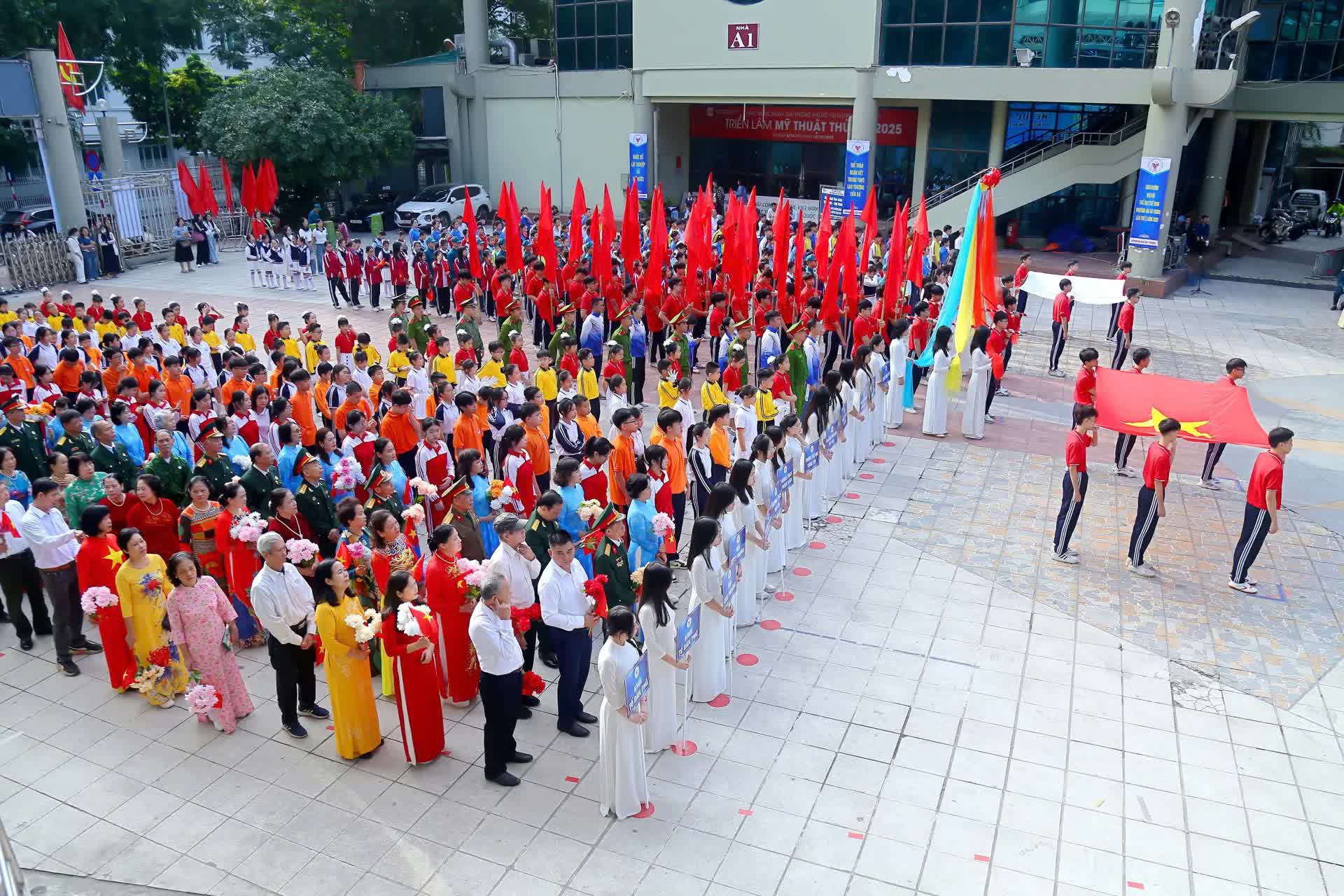 Hàng trăm vận động viên tham gia tranh tài tại Đại hội Thể dục Thể thao phường Hai Bà Trưng- Ảnh 11.