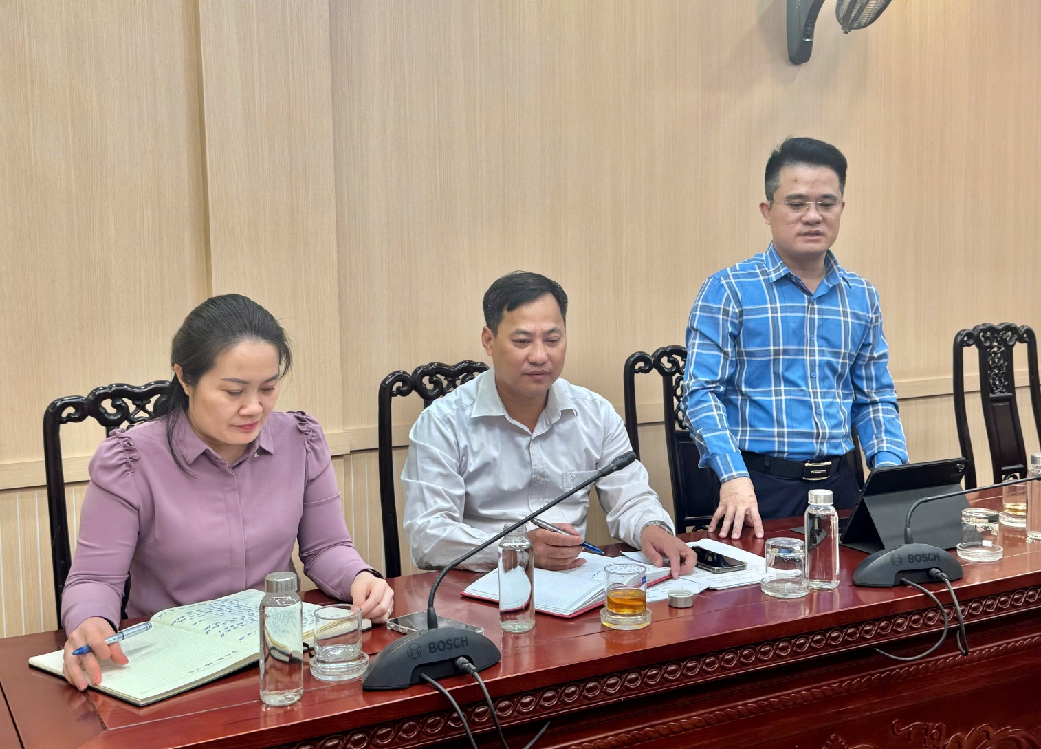 Ban Văn hoá - Xã hội khảo sát hoạt động Điểm tiếp nhận, phục vụ hành chính công- Ảnh 4.