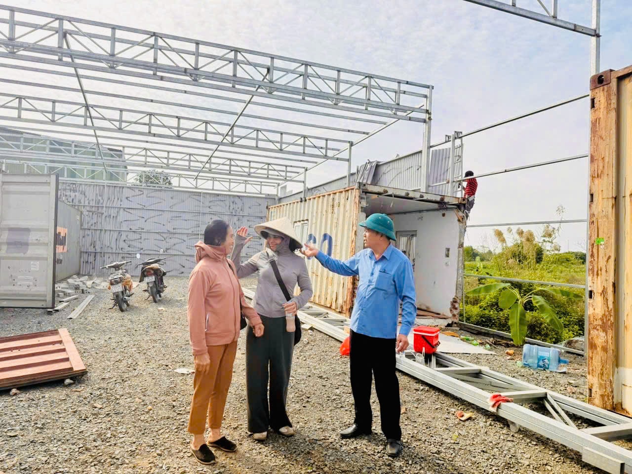 Phú Xuyên:  Nhiều hộ dân tự nguyện tháo dỡ công trình trước ngày cưỡng chế- Ảnh 1.