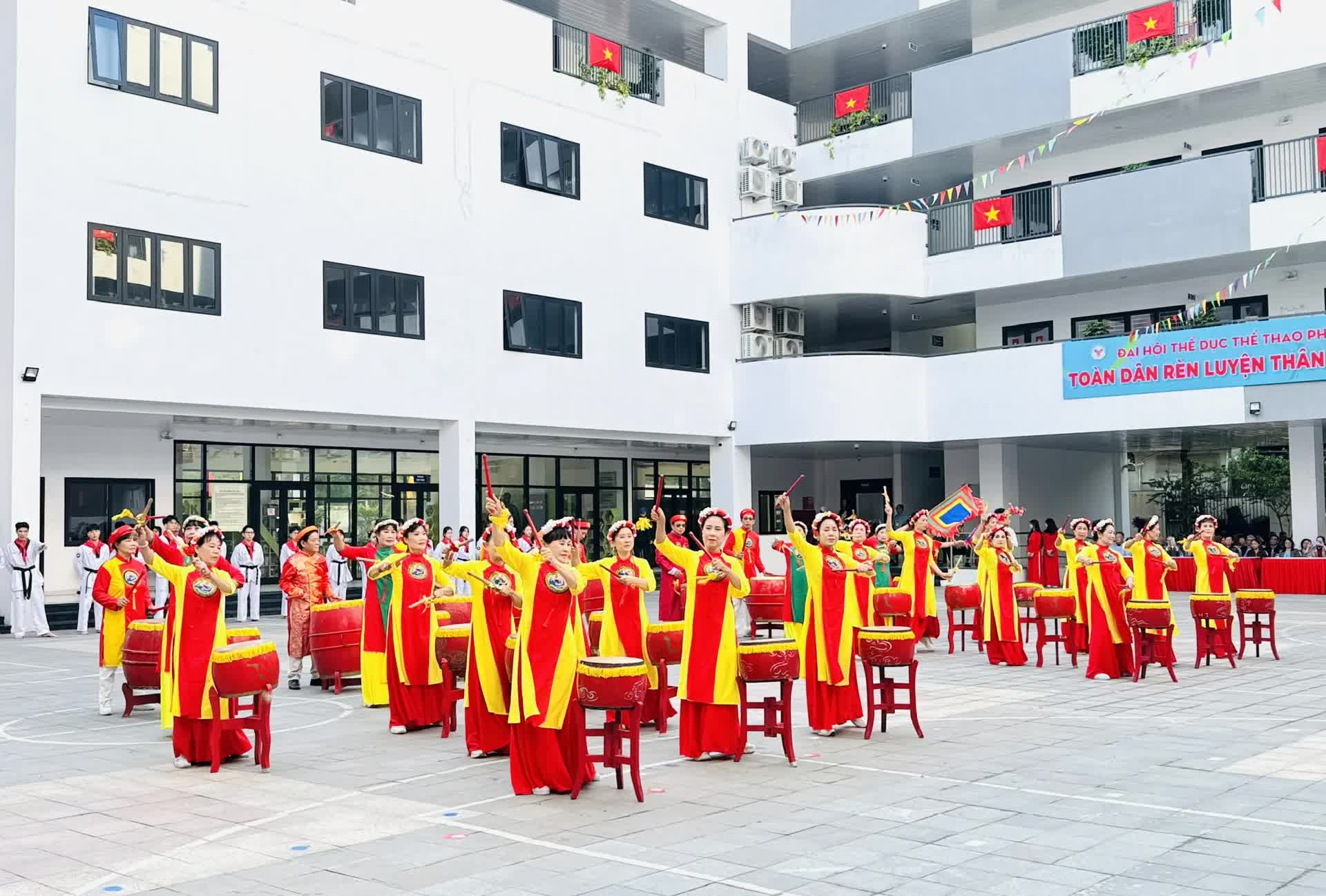 PHƯỜNG KIM LIÊN KHAI MẠC ĐẠI HỘI THỂ DỤC THỂ THAO LẦN THỨ I NĂM 2025- Ảnh 31.