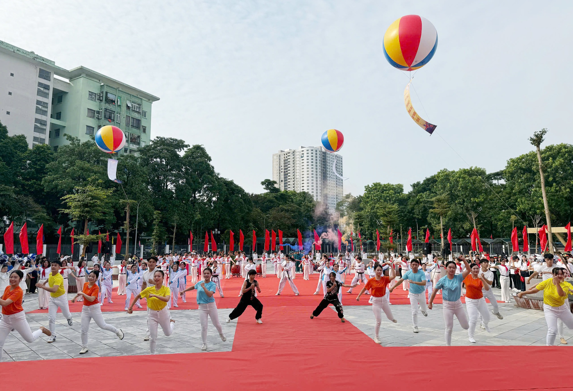 Phường Yên Sở: Khai mạc Đại hội Thể dục thể thao lần thứ I năm 2025- Ảnh 3.