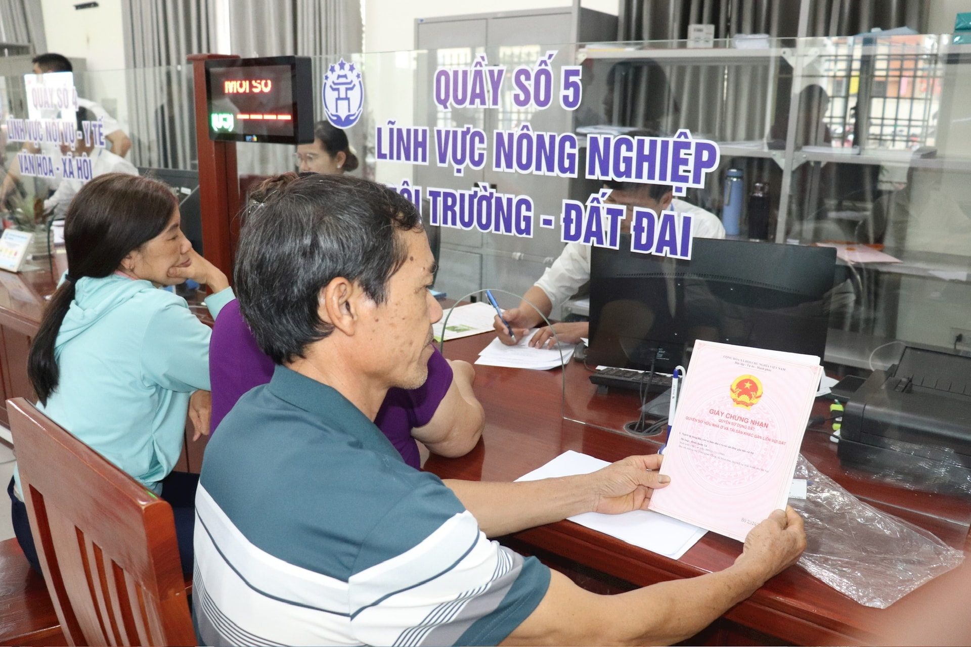 Hà Nội quyết liệt làm giàu, làm sạch dữ liệu đất đai:Hiện đại, minh bạch, hiệu quả- Ảnh 4.