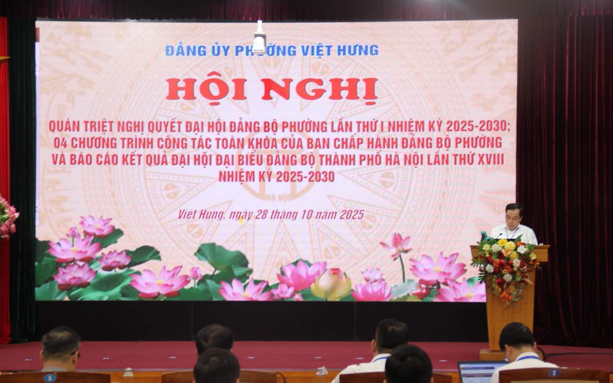 Phường Việt Hưng tổ chức Hội nghị quán triệt, triển khai Nghị quyết Đại hội Đảng bộ phường lần thứ I và 04 Chương trình công tác toàn khóa.