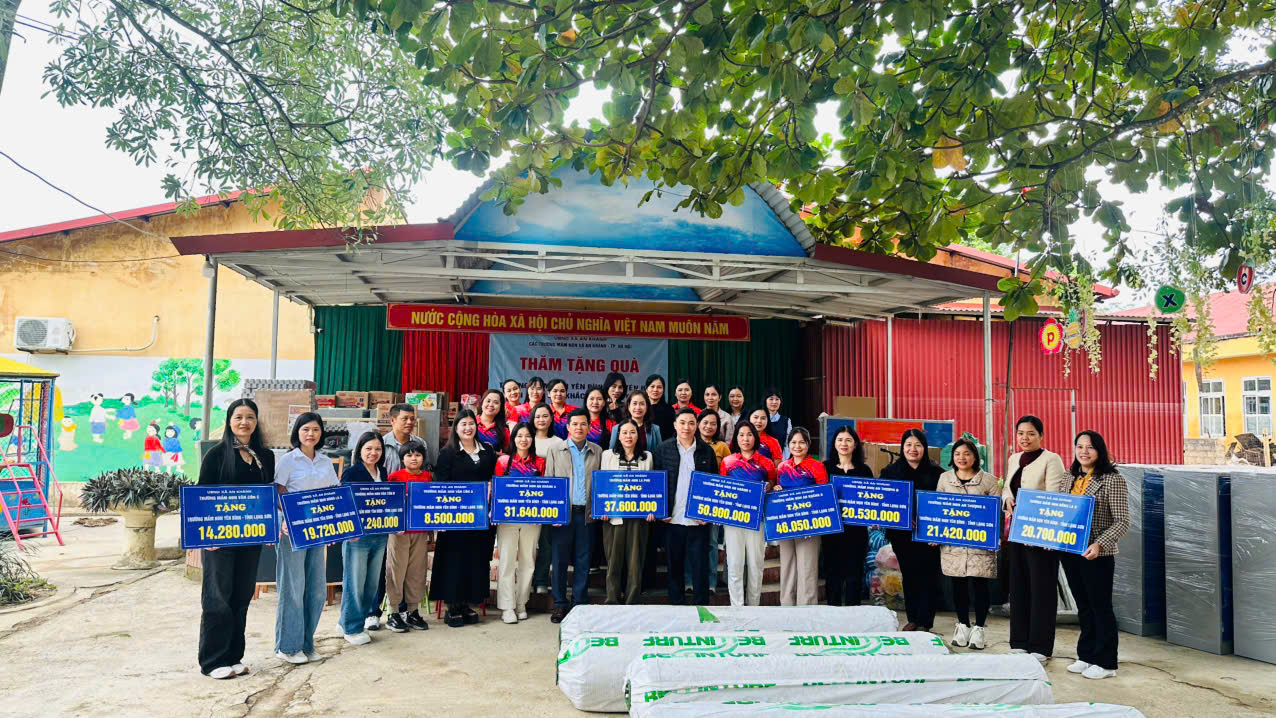 Tặng quà trị giá trên 288 triệu đồng cho trường mầm non Yên Bình, xã Yên Bình, tỉnh Lạng Sơn- Ảnh 1.