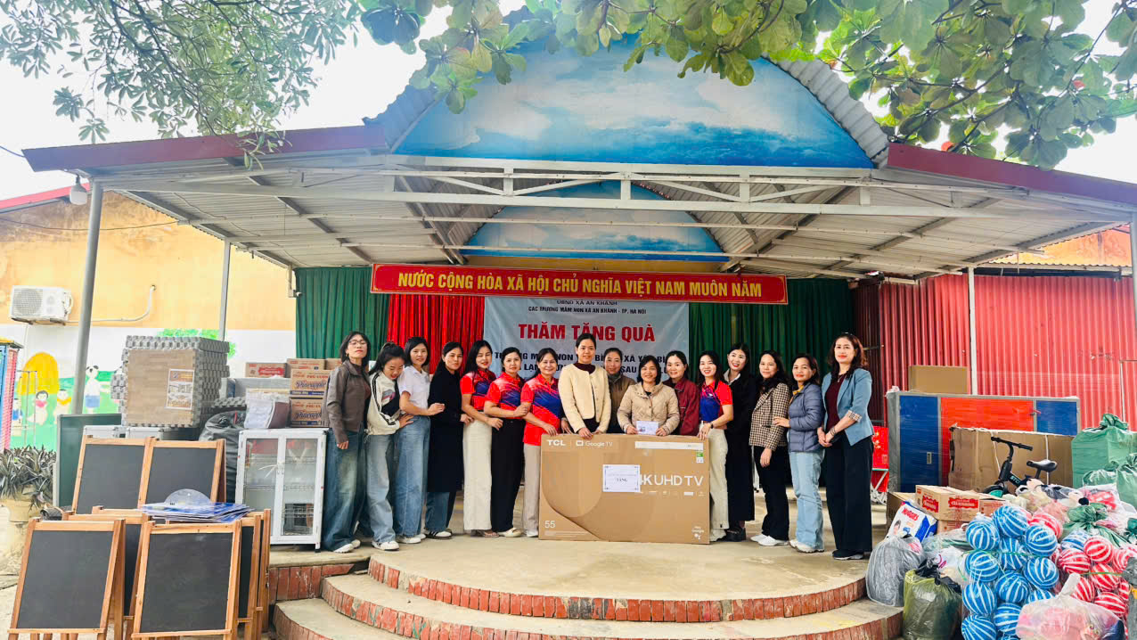 Tặng quà trị giá trên 288 triệu đồng cho trường mầm non Yên Bình, xã Yên Bình, tỉnh Lạng Sơn- Ảnh 2.