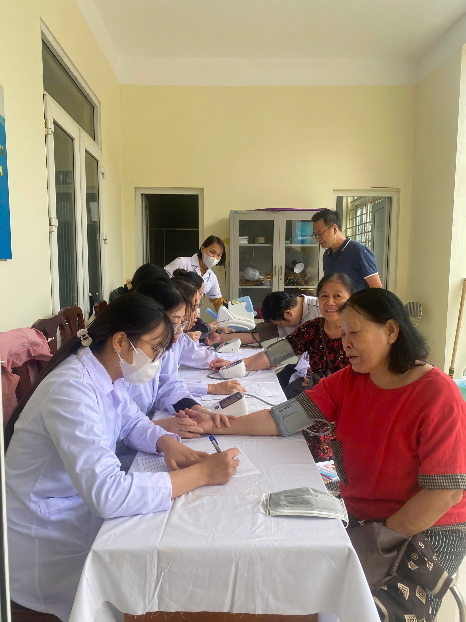 Hội nghị truyền thông chăm sóc sức khỏe người cao tuổi- Ảnh 2.