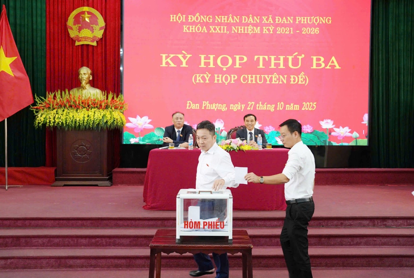 Kỳ họp thứ 3 HĐND xã Đan Phượng bầu chức danh Phó Chủ tịch UBND xã.- Ảnh 2.