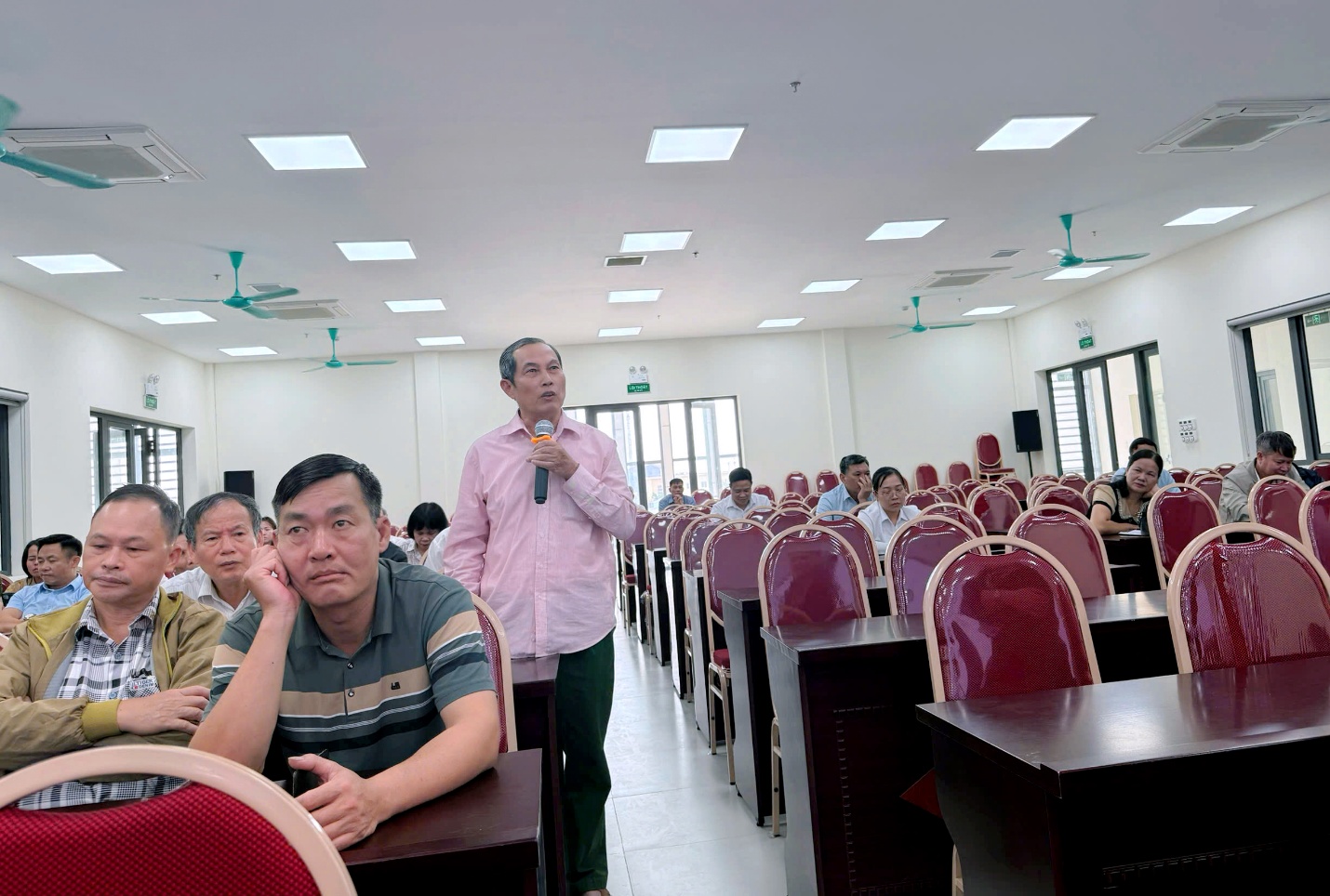 Tập huấn bồi dưỡng kiến thức, kỹ năng hoạt động cho đại biểu HĐND xã Gia Lâm năm 2025- Ảnh 4.