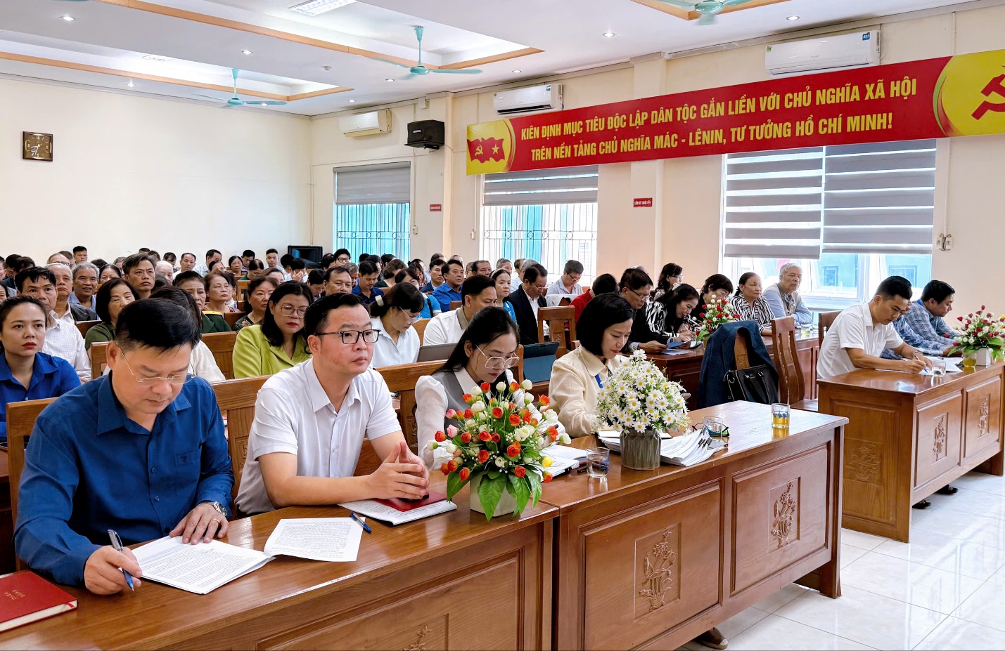 Phường Thanh Liệt: Đối thoại định kỳ giữa người đứng đầu cấp ủy, chính quyền với MTTQ, các tổ chức chính trị - xã hội và nhân dân- Ảnh 1.