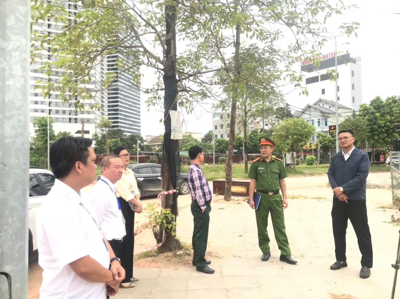 HỘI ĐỒNG NHÂN DÂN XÃ VĨNH THANH TỔ CHỨC KHẢO SÁT CÔNG TÁC TRẬT TỰ ĐÔ THỊ, VĂN MINH ĐÔ THỊ TRÊN ĐỊA BÀN XÃ VĨNH THANH.- Ảnh 2.