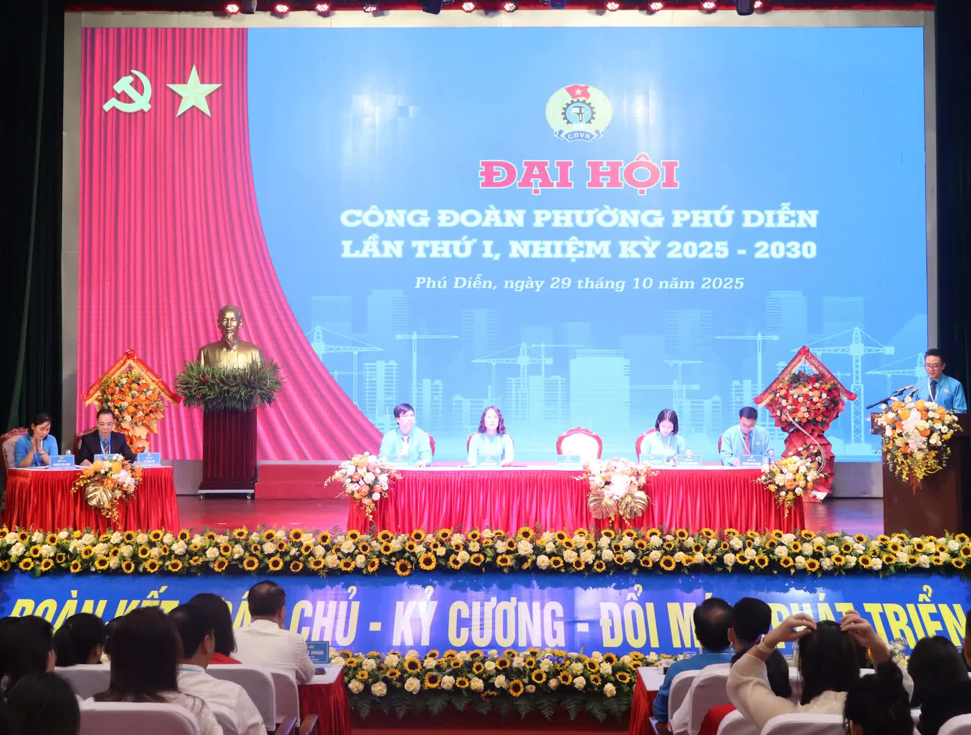 Công đoàn phường Phú Diễn: đẩy mạnh chuyển đổi số, chăm lo, bảo vệ quyền lợi người lao động- Ảnh 6.