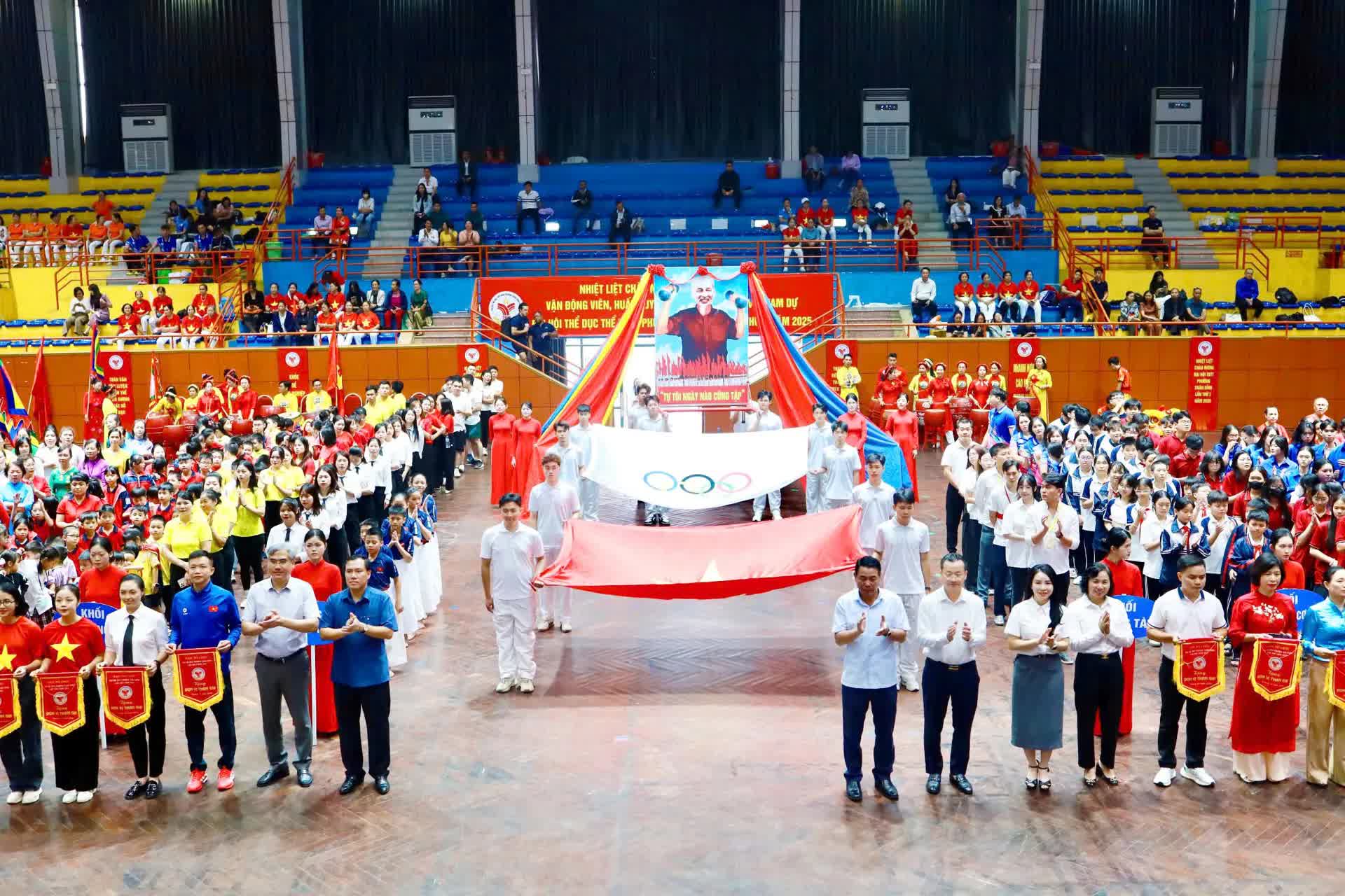 Đại hội TDTT phường Xuân Đỉnh: Ngày hội lớn của tinh thần rèn luyện và đoàn kết- Ảnh 1.