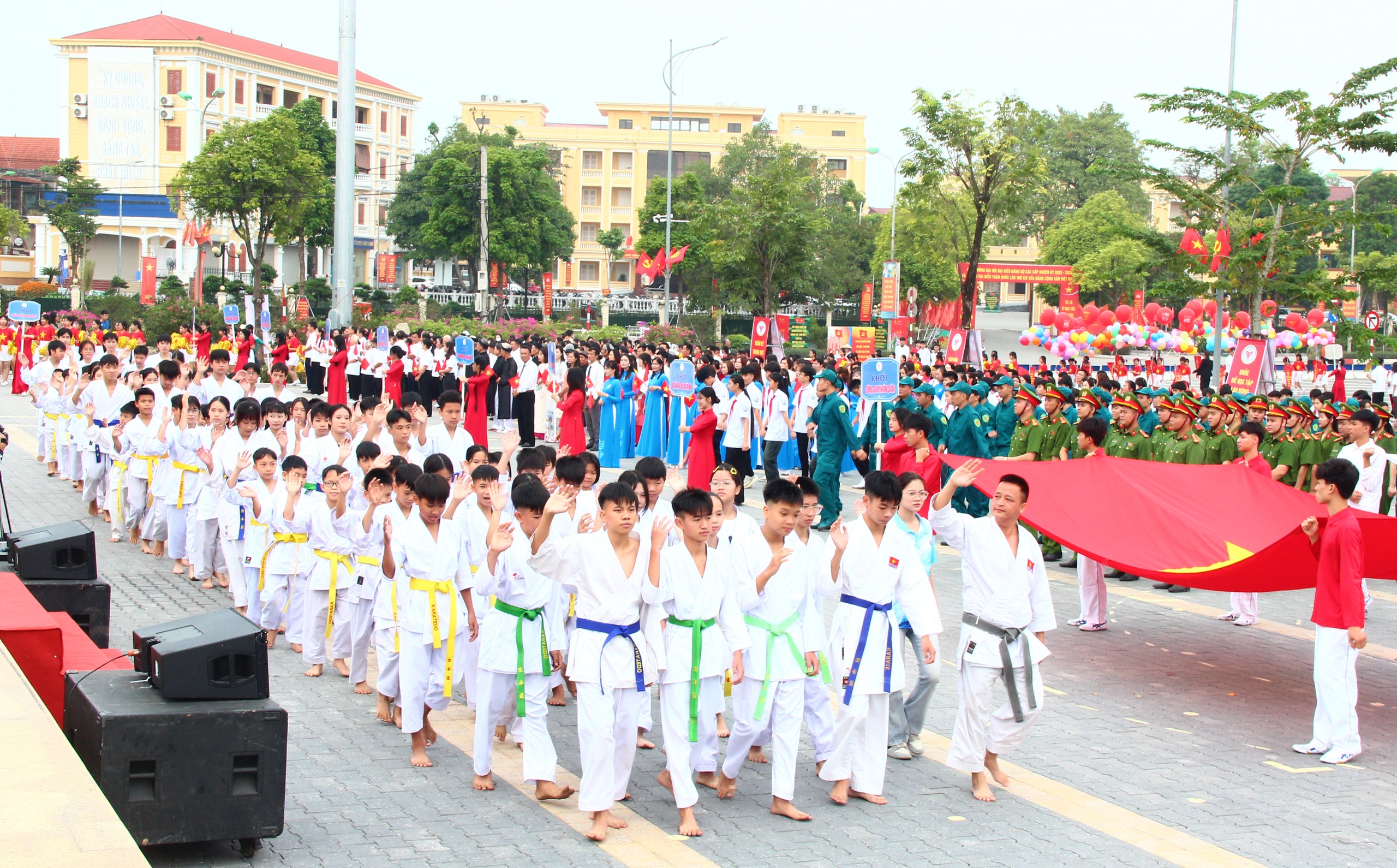 ẢNH: ĐẠI HỘI THỂ DỤC THỂ THAO XÃ THẠCH THẤT LẦN THỨ NHẤT NĂM 2025.- Ảnh 40.